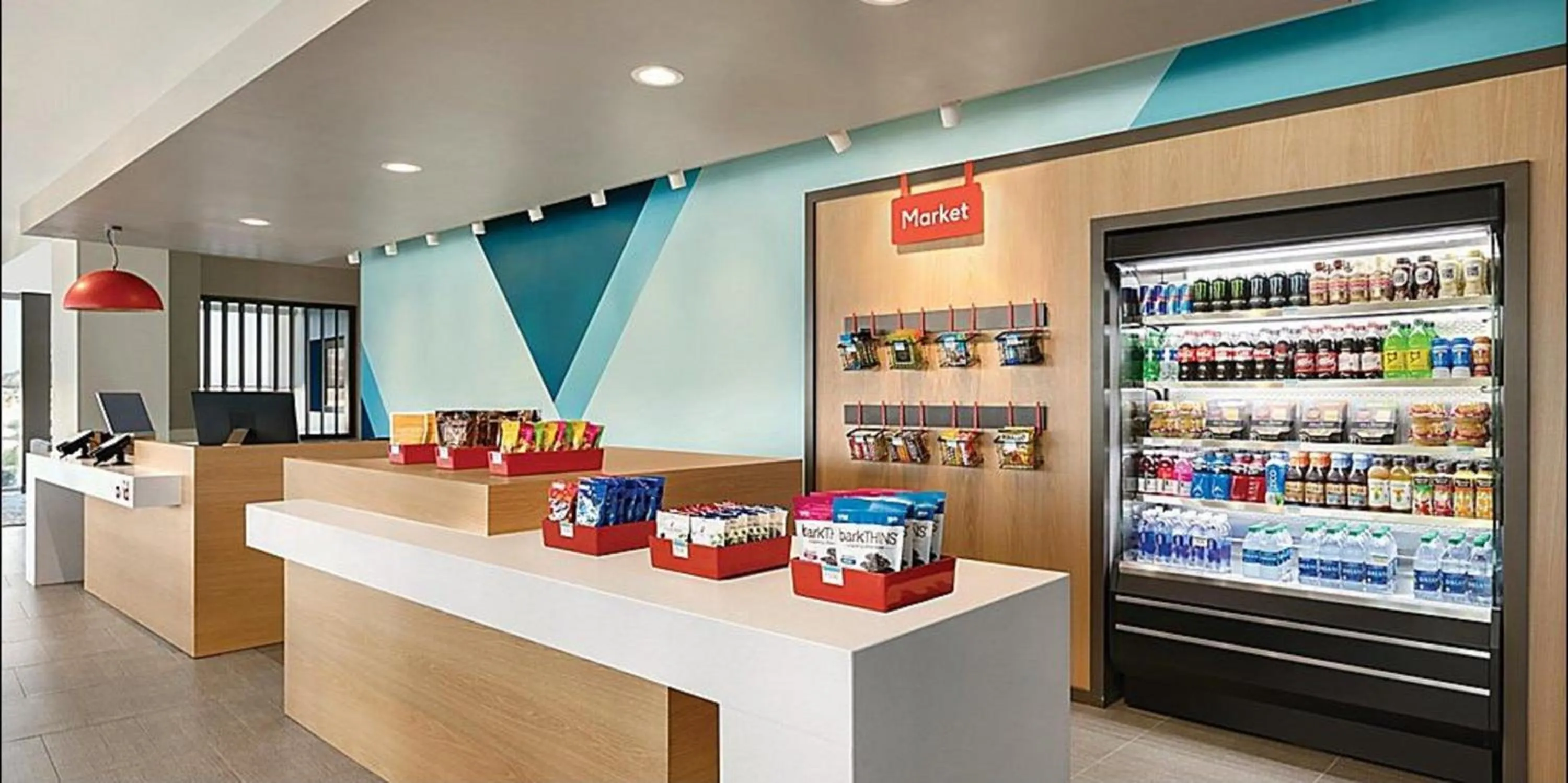 On-site shops in avid hotels - Nashville Airport by IHG