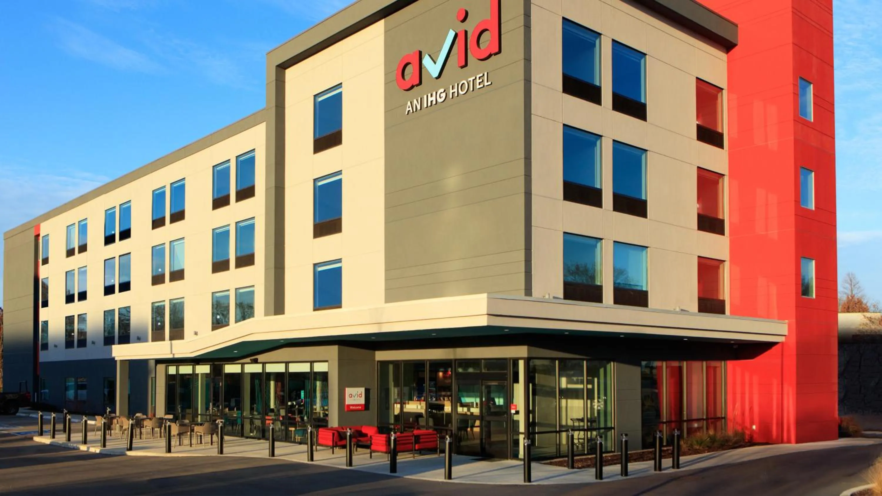Property building in avid hotels - Nashville Airport by IHG