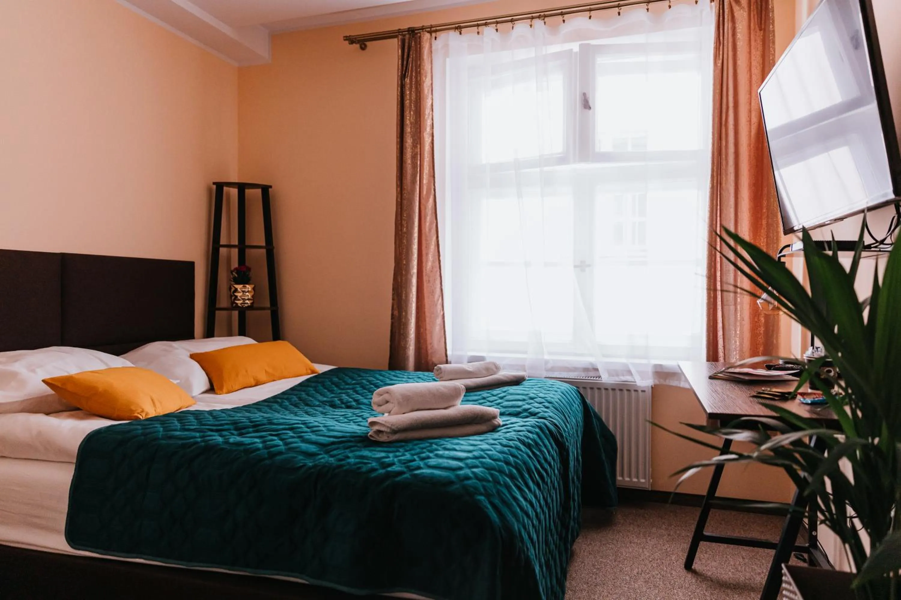 Photo of the whole room, Bed in Kamieniczka Palladium