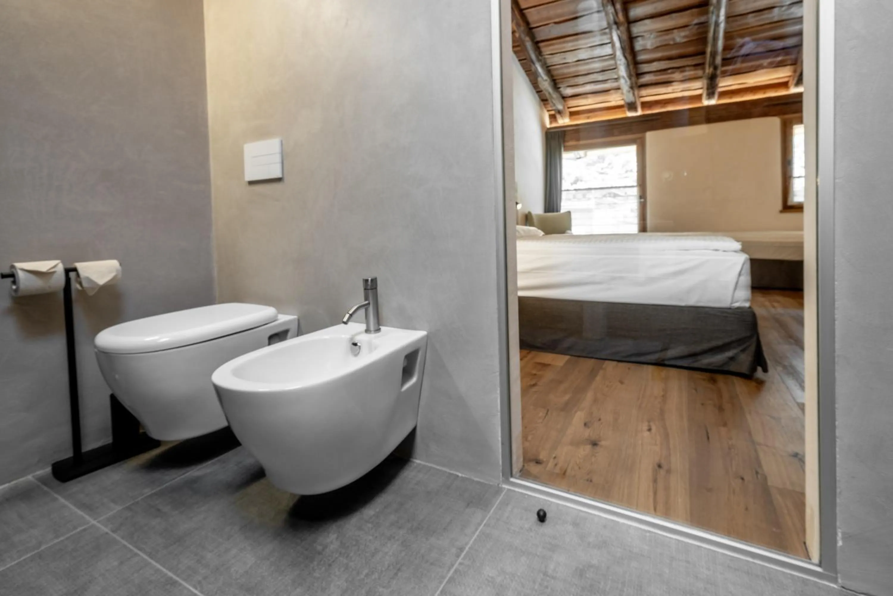 Bathroom, Bed in Curt di Clement Eco Mobility Hotel