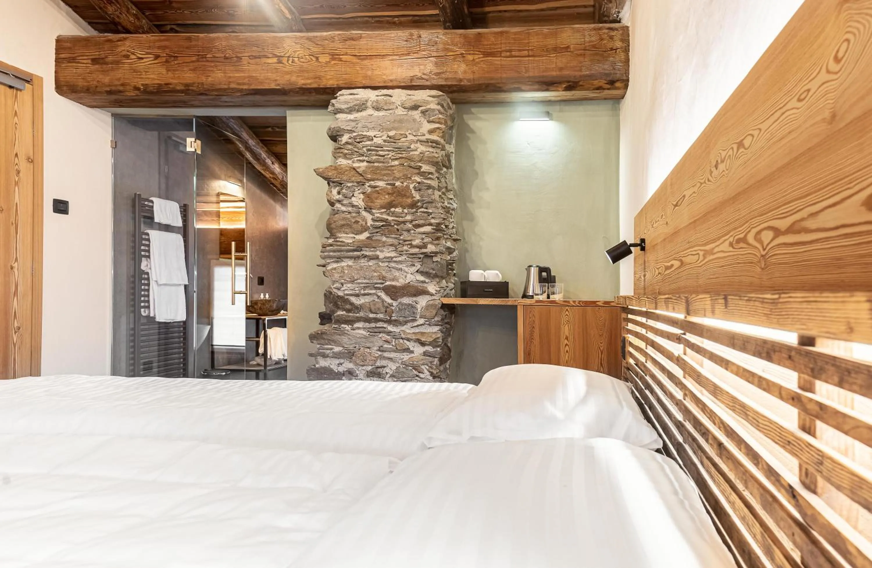 Photo of the whole room, Bed in Curt di Clement Eco Mobility Hotel