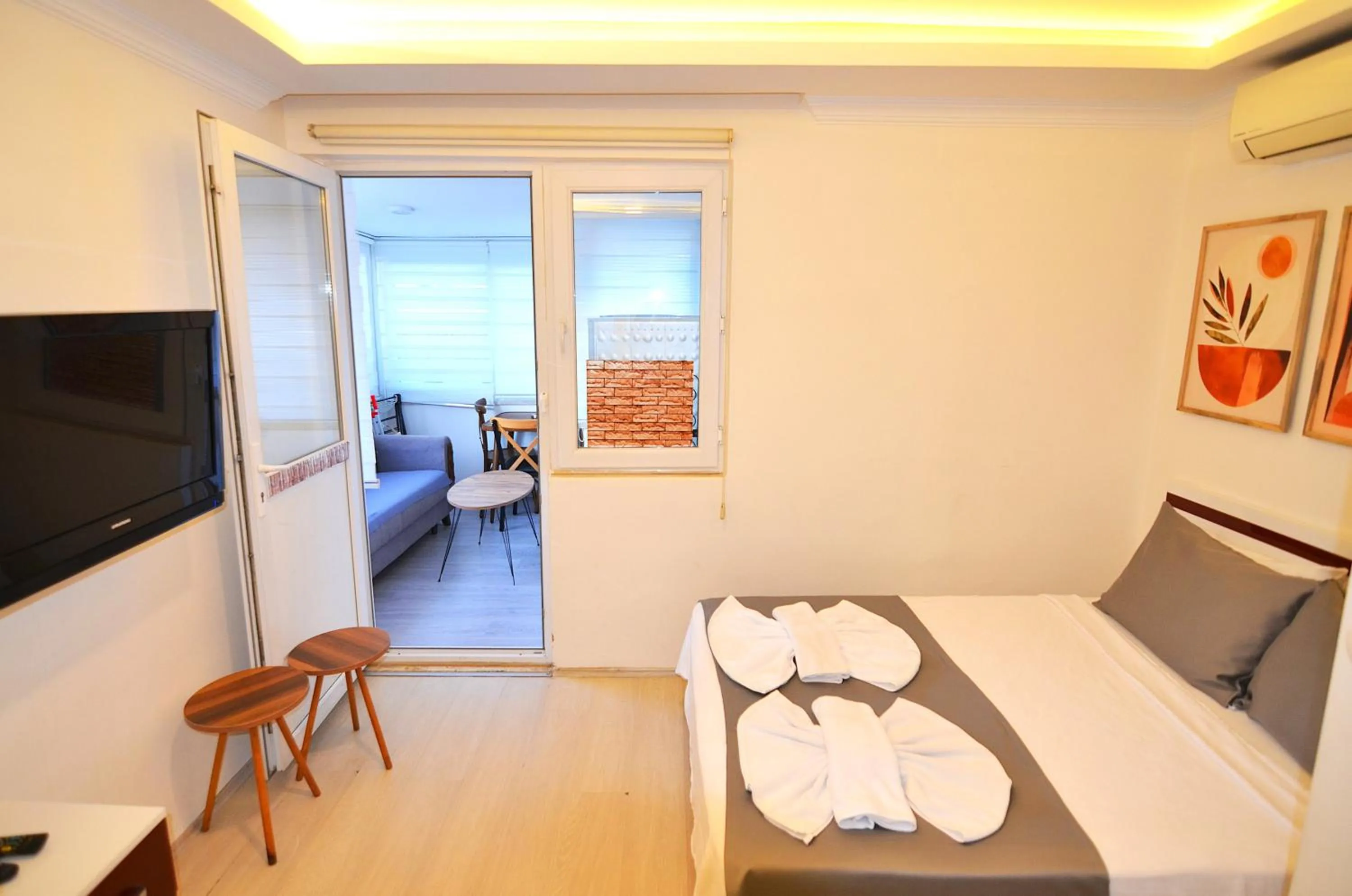 Bed in Mykonut Apart Hotel