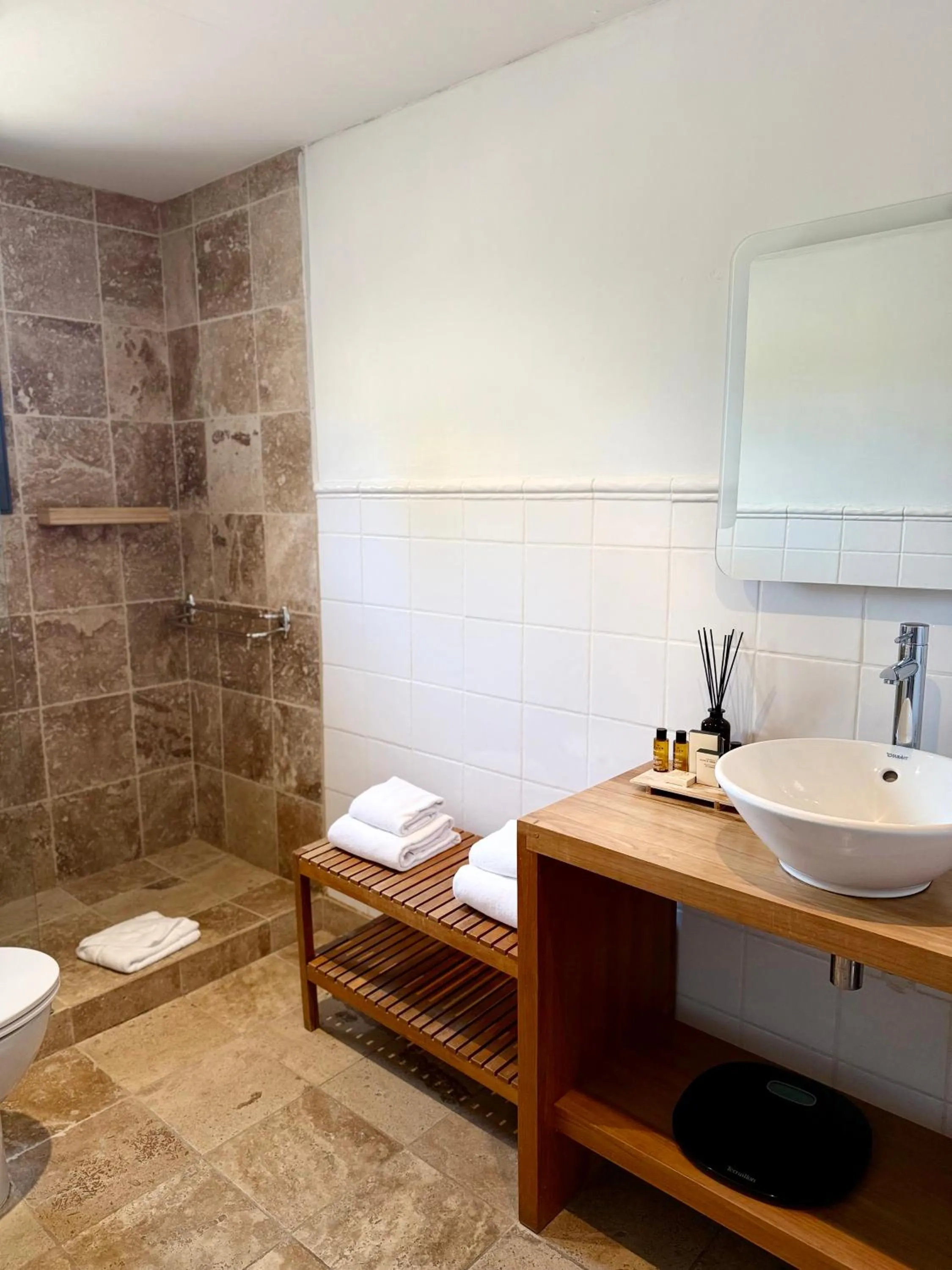 Shower in La Villa Dune, Hôtel & Spa