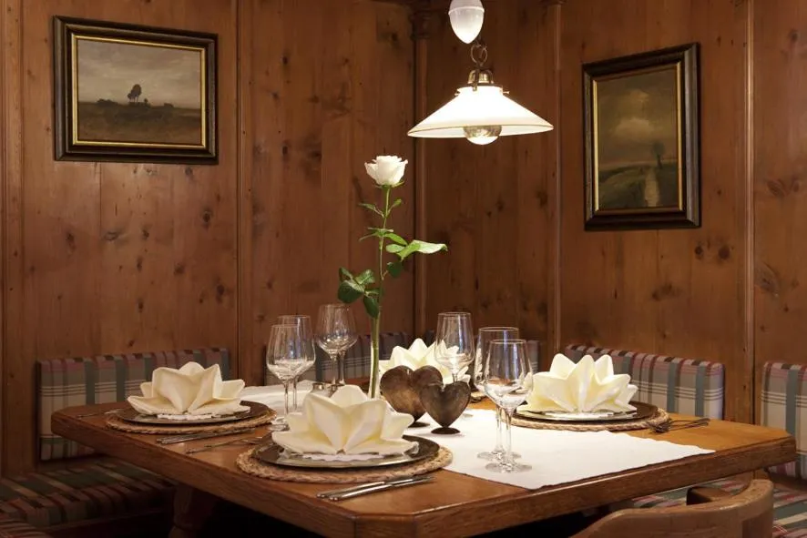 Restaurant/places to eat in Haflingerhof