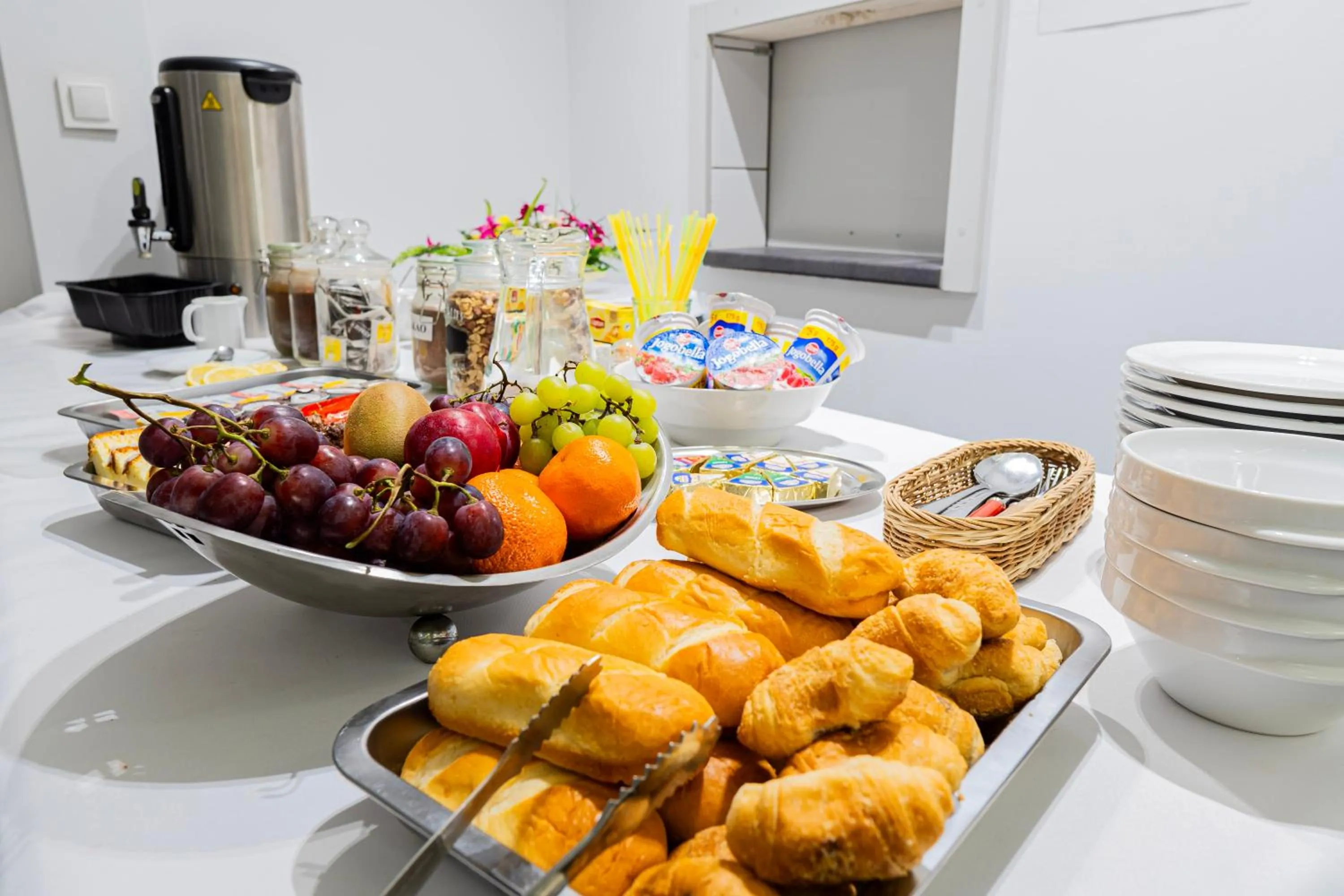 Food and drinks in Kamienica Pod Neptunem - Rynek Puck - Śniadanie w cenie - 200m do Molo