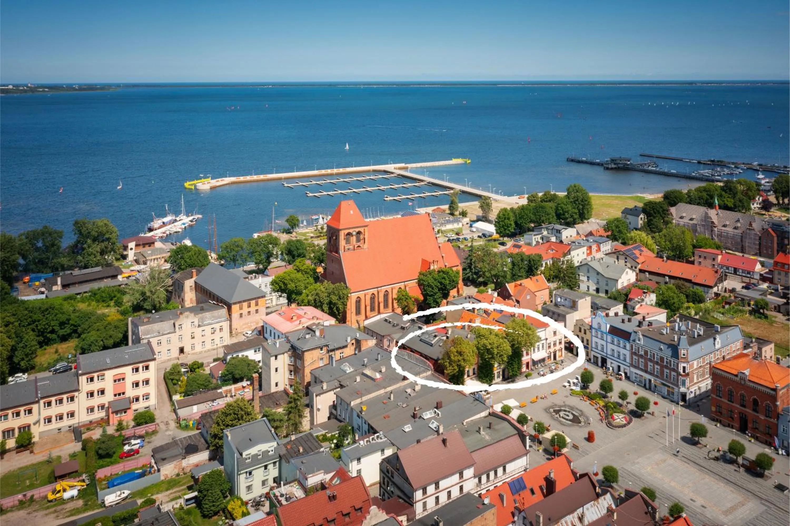 Property building in Kamienica Pod Neptunem - Rynek Puck - Śniadanie w cenie - 200m do Molo