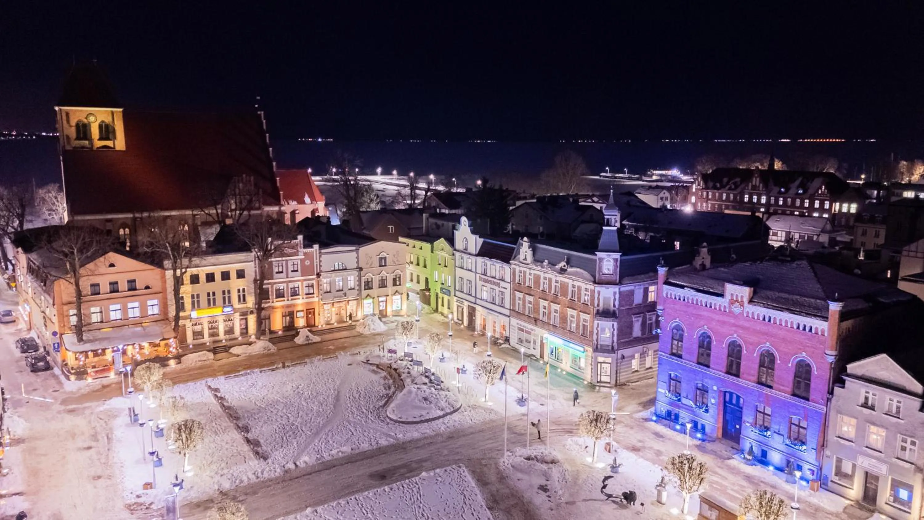 Property building in Kamienica Pod Neptunem - Rynek Puck - Śniadanie w cenie - 200m do Molo