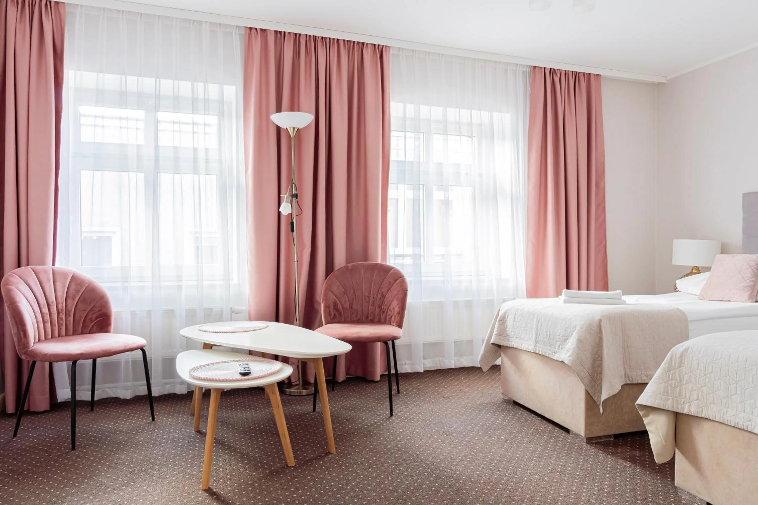 Bed in Kamienica Pod Neptunem - Rynek Puck - Śniadanie w cenie - 200m do Molo