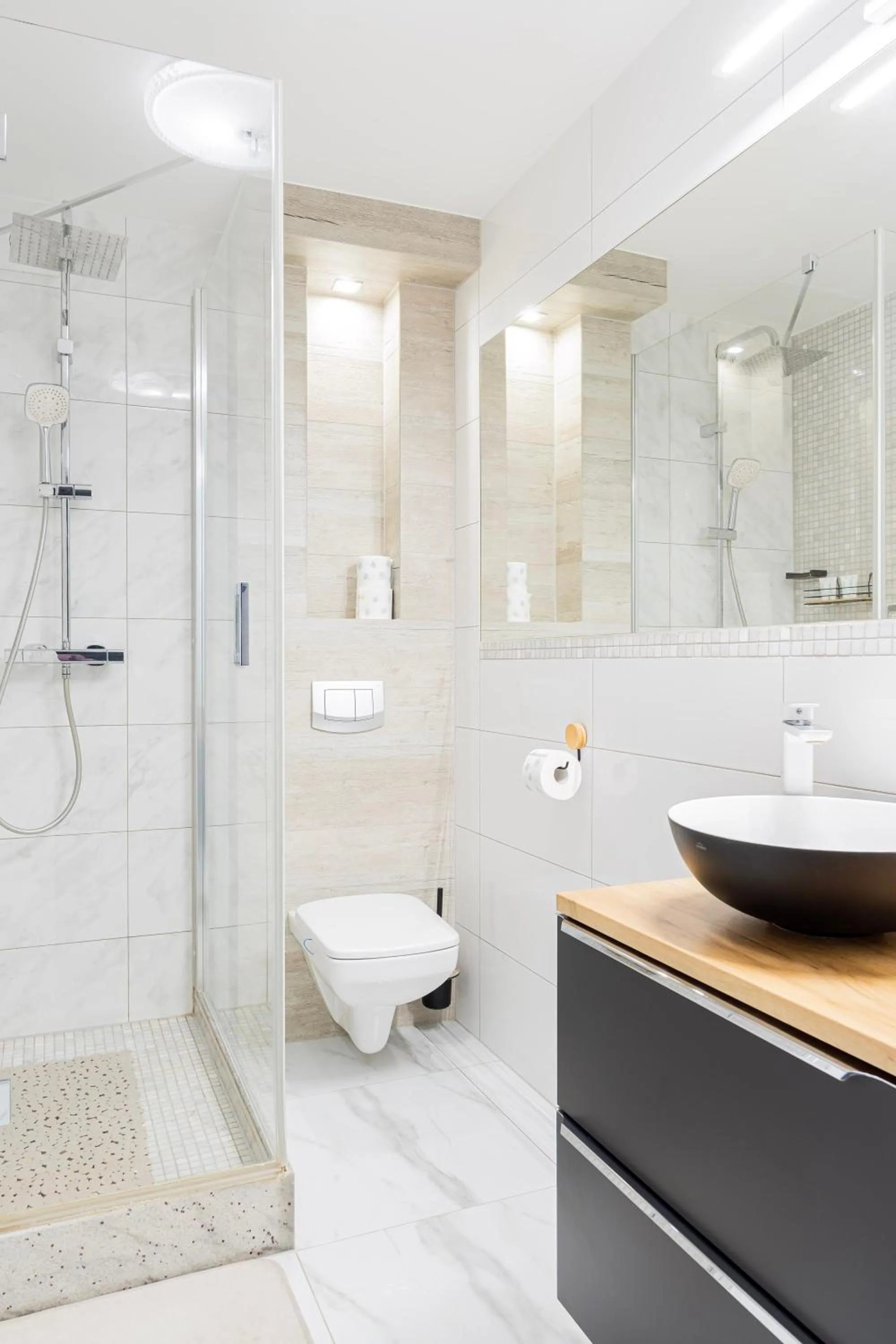 Toilet in Kamienica Pod Neptunem - Rynek Puck - Śniadanie w cenie - 200m do Molo