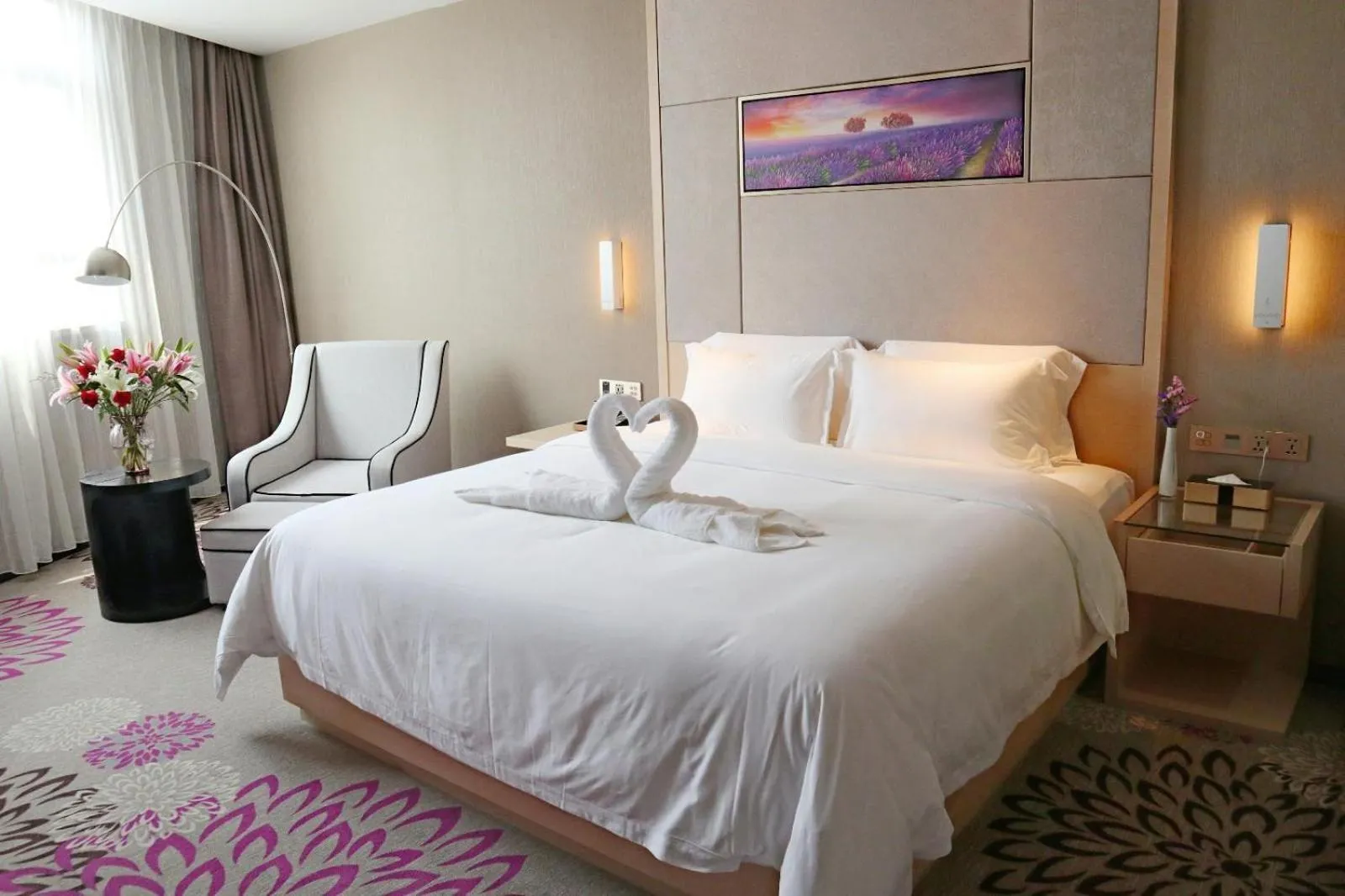 Bed in Lavande Hotel Huizhou High-speed Railway South Station Wanlian Square