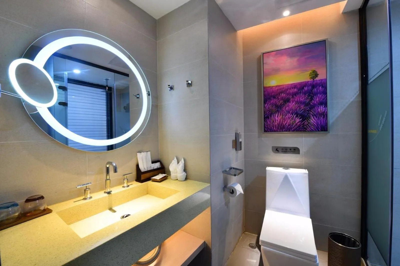 Lavande Hotel Huizhou High-speed Railway South Station Wanlian Square