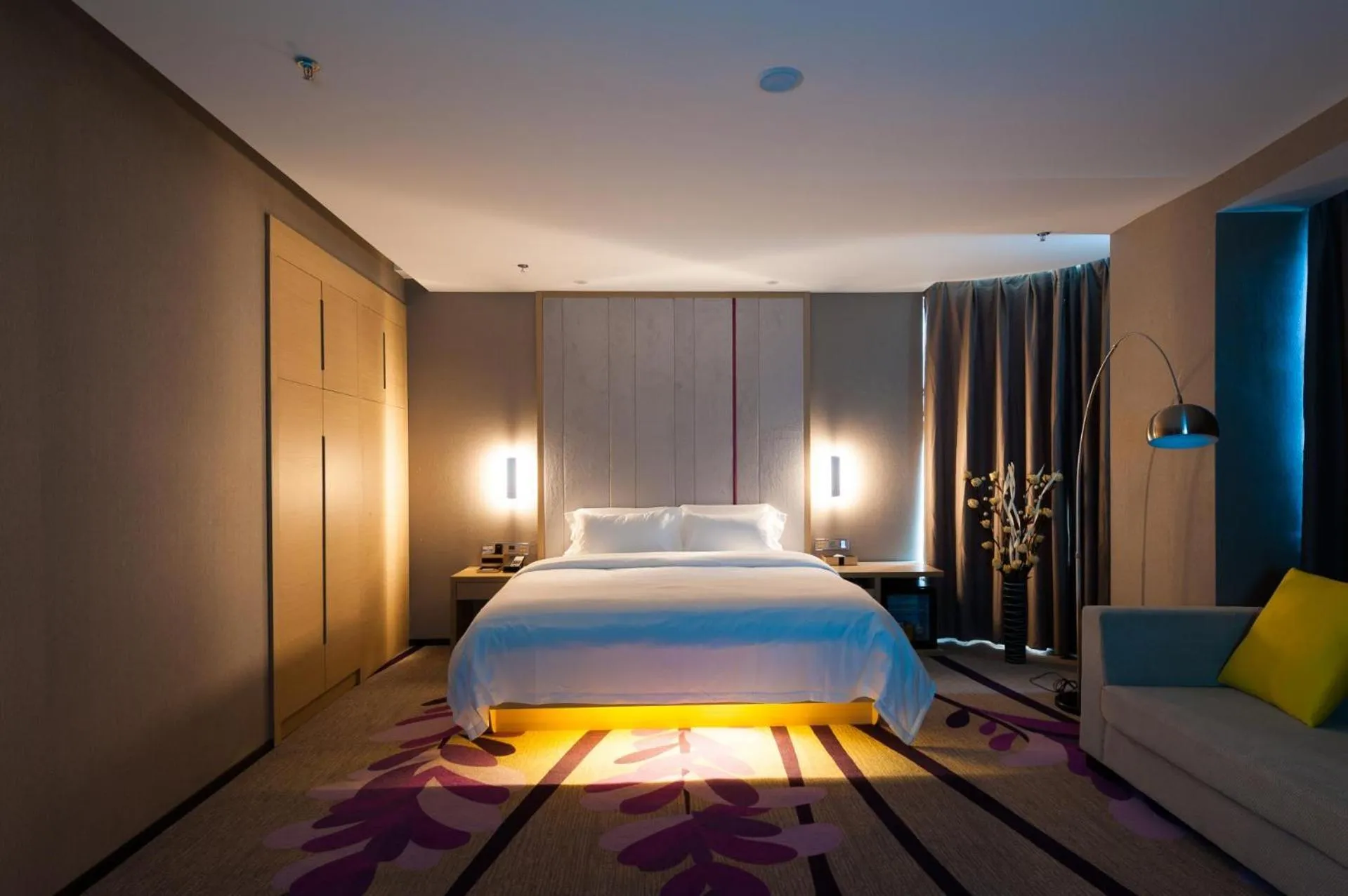 Bed in Lavande Hotel Langzhong Railway Station And International Trade City