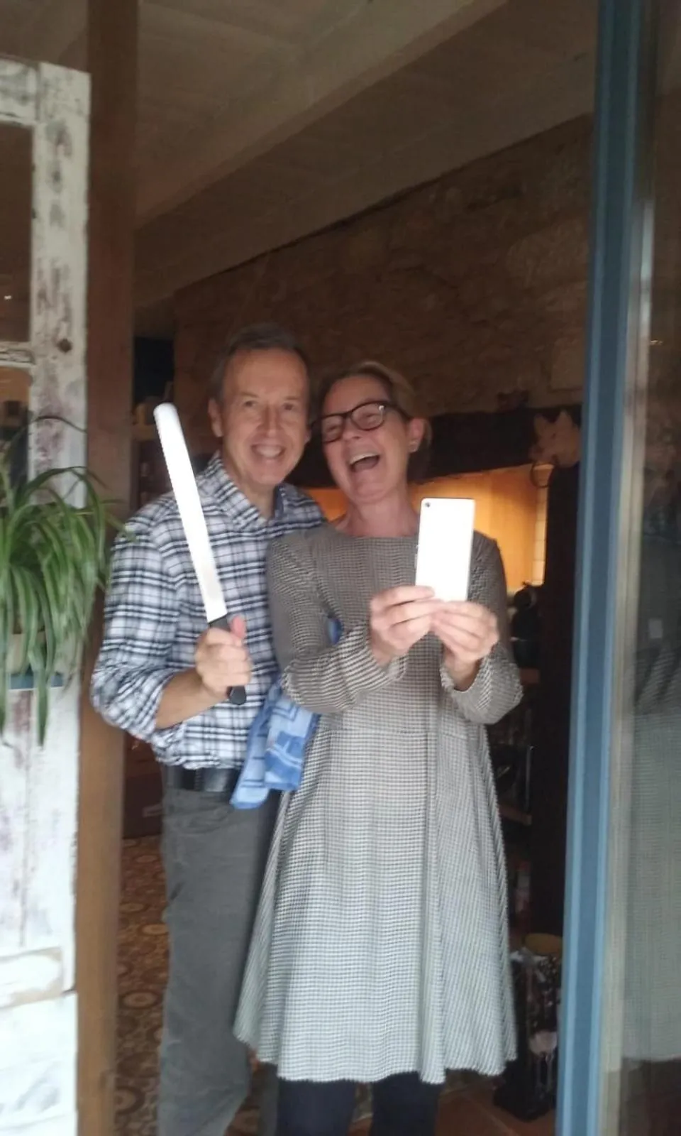 People in Lait & Lit