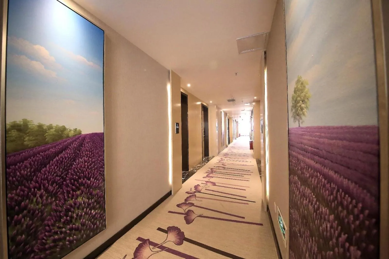 Lavande Hotel Heyuan Zijin