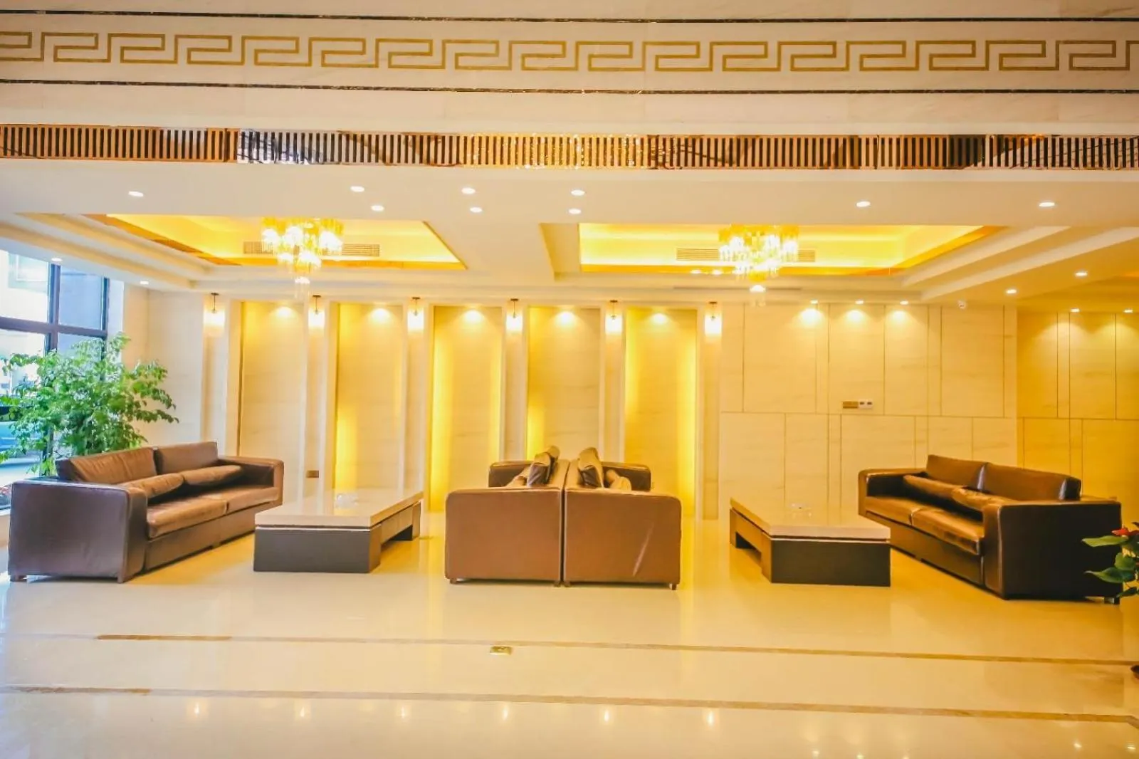 Lavande Hotel Heyuan Zijin