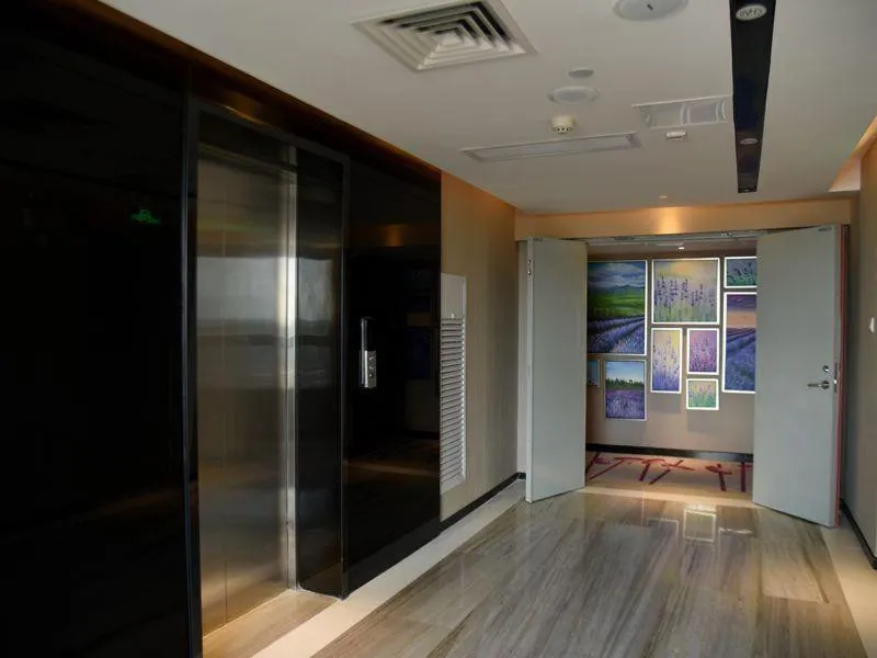 Lavande Hotel Zhanjiang Xuwen Tianrunhui