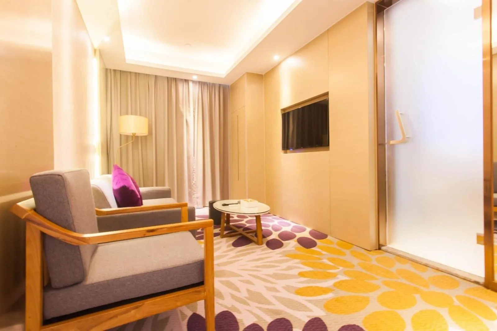 Lavande Hotel Puning International Commodity Mall