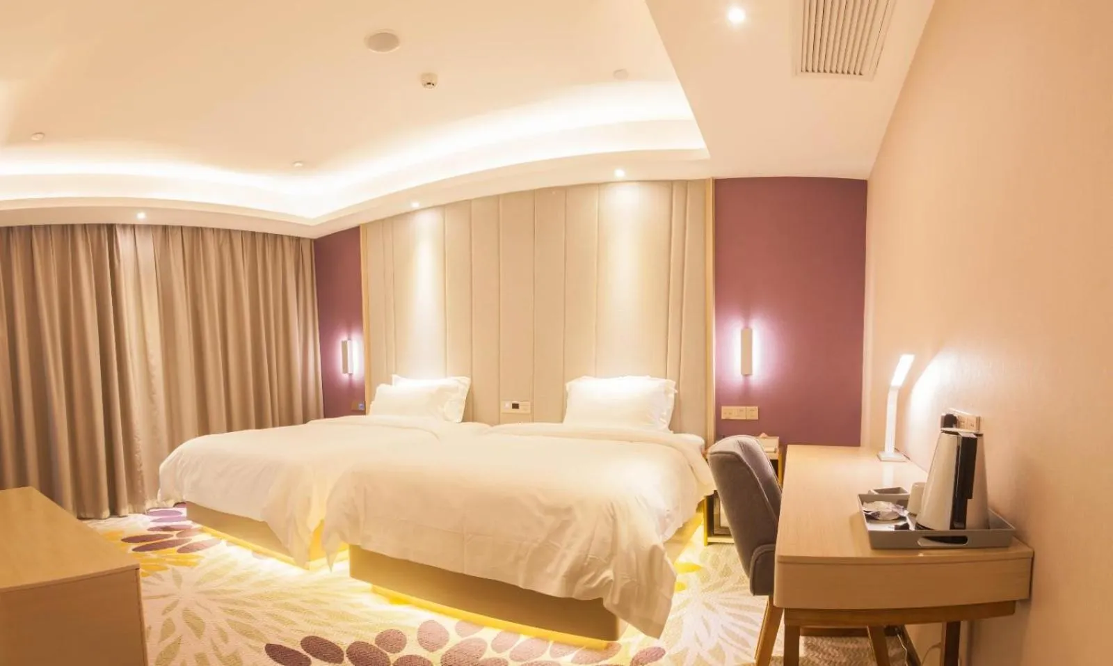 Bed in Lavande Hotel Puning International Commodity Mall