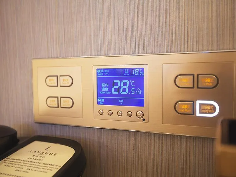 Lavande Hotel Zigong Tanmulin Lantern Park