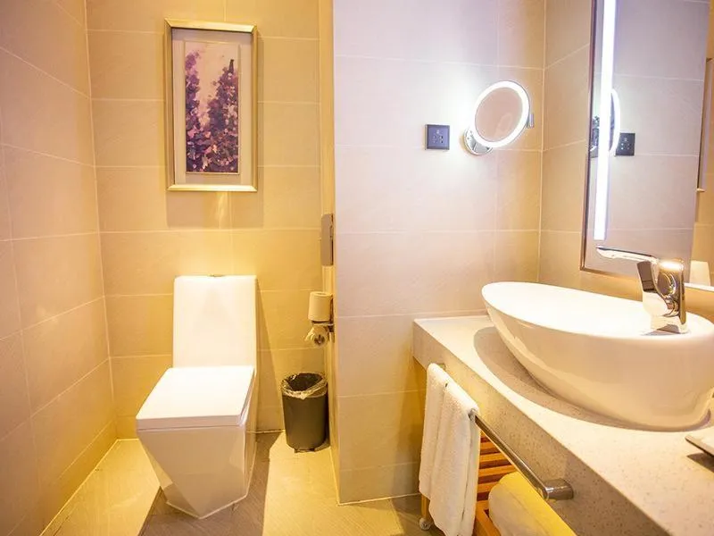 Lavande Hotel Mianyang Santai North Passenger Transport Center Binjiang Park