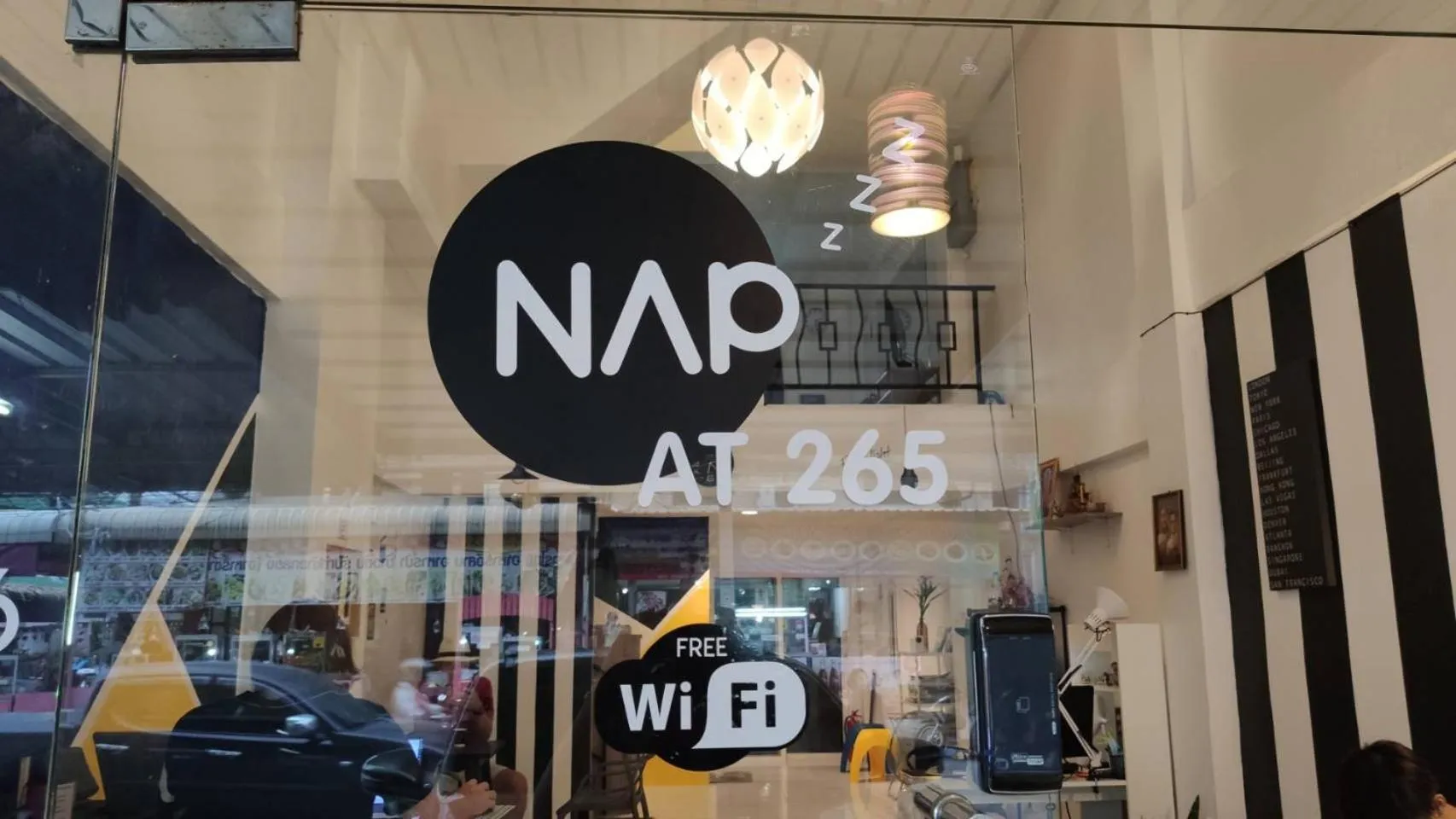 Facade/entrance in Nap at 265 Donmeaung