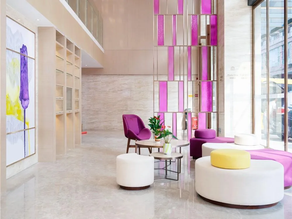 Lavande Hotel Heyuan Longchuan