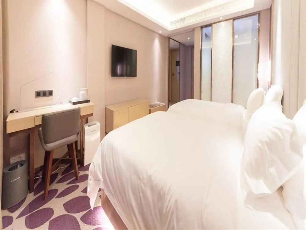 Lavande Hotel Heyuan Longchuan