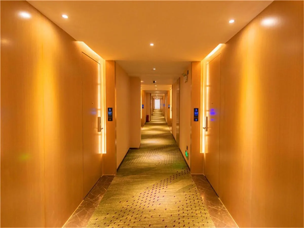 Lavande Hotel Jiangmen Golf Club