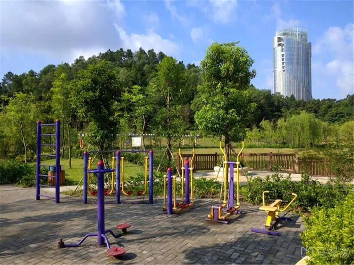 Lavande Hotel Jiangmen Golf Club