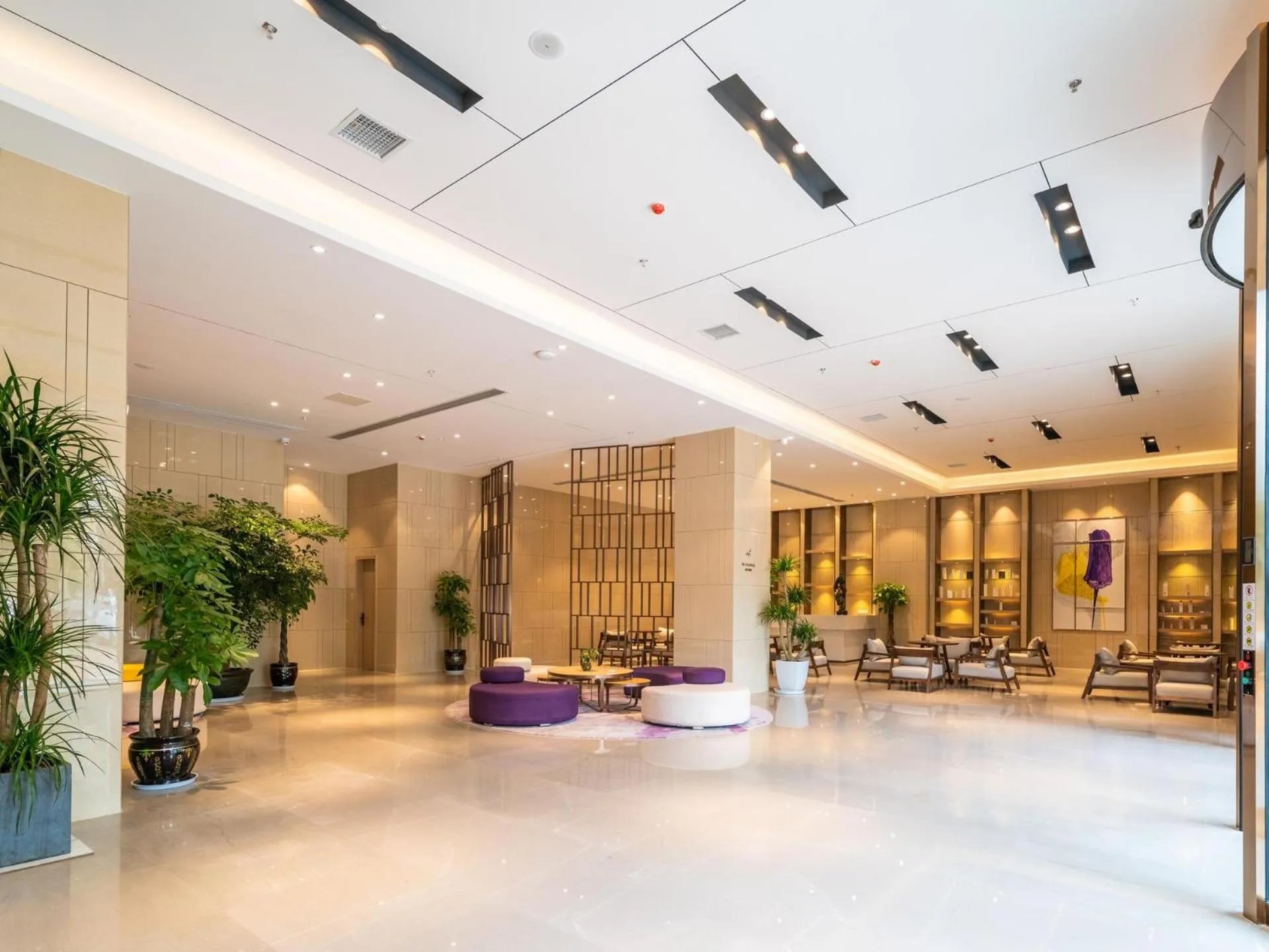 Lavande Hotel Anshun West High-speed Rrailway Station