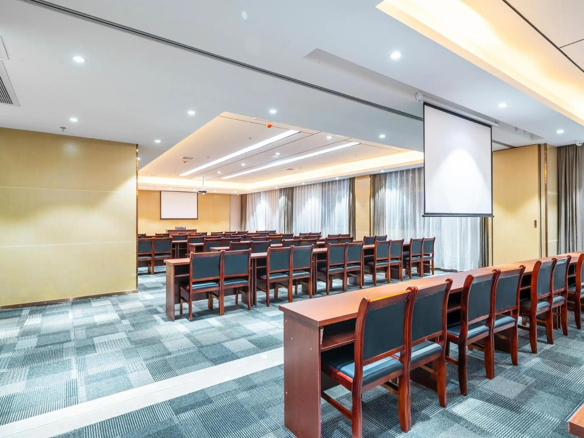 Lavande Hotel Anshun West High-speed Rrailway Station