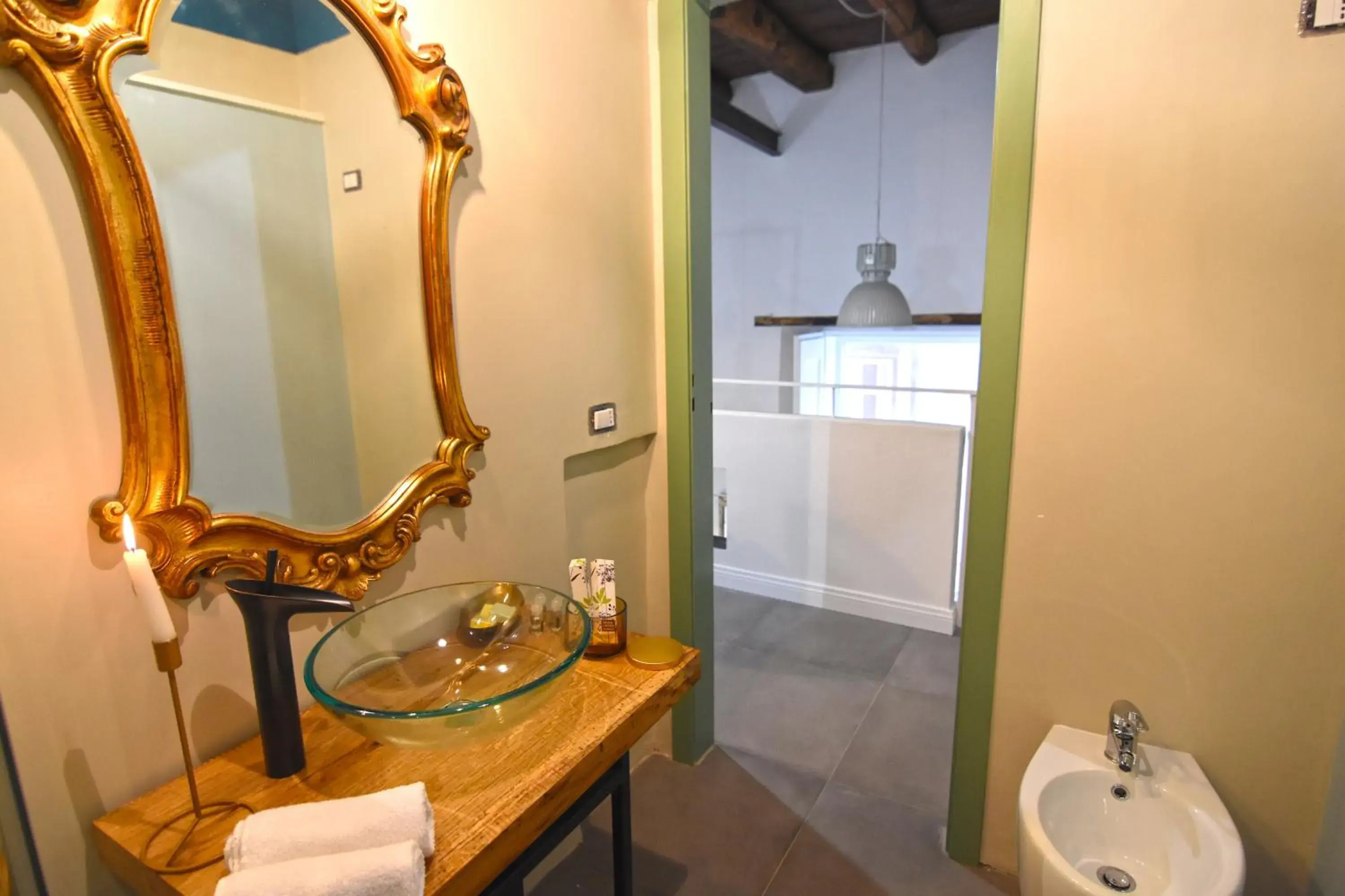 King Suite - single occupancy in Palà Suites King Suite - single occupancy in Palà Suites