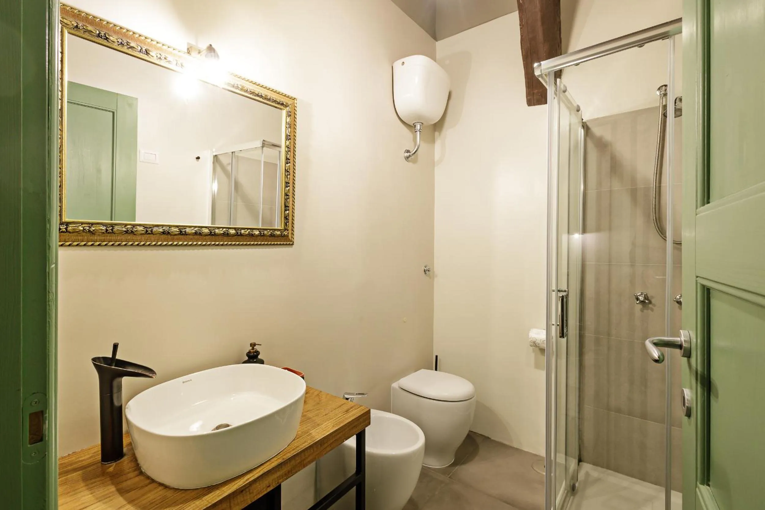 Bathroom in Palà Suites