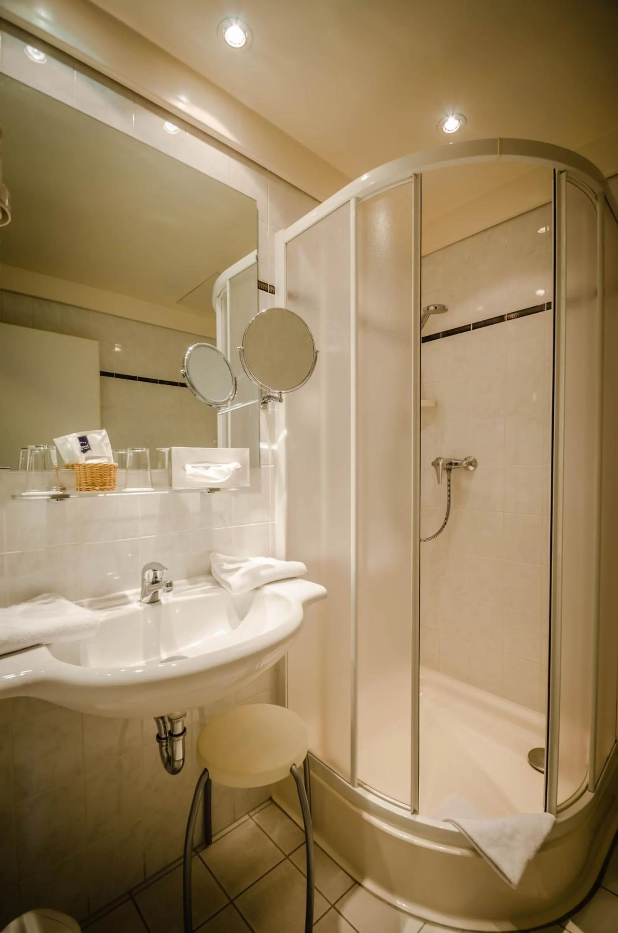 Bathroom in Hotel Wilder Mann Annaberg-Buchholz