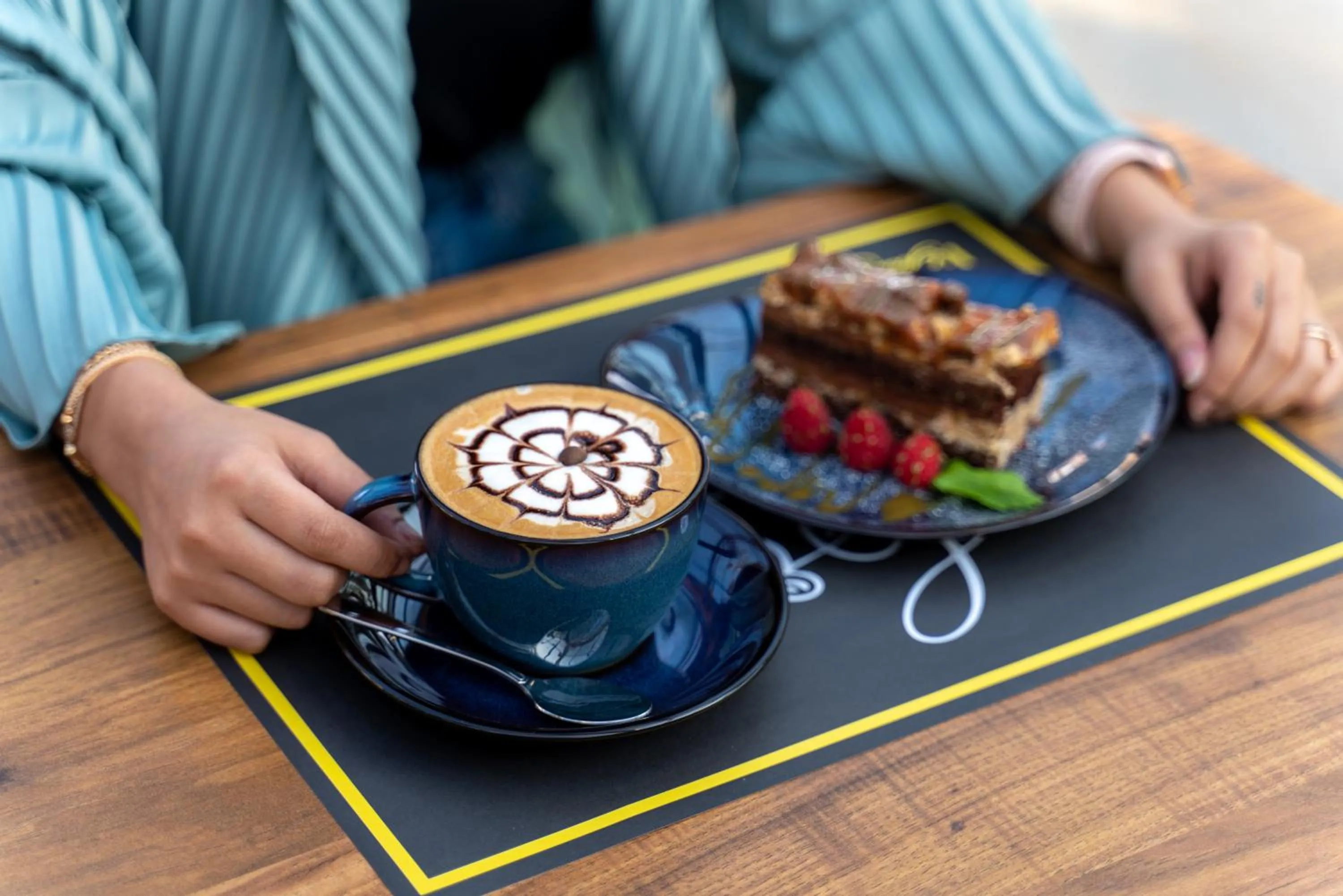 Coffee/tea facilities in Golden Tower Hotel Al Khobar Corniche