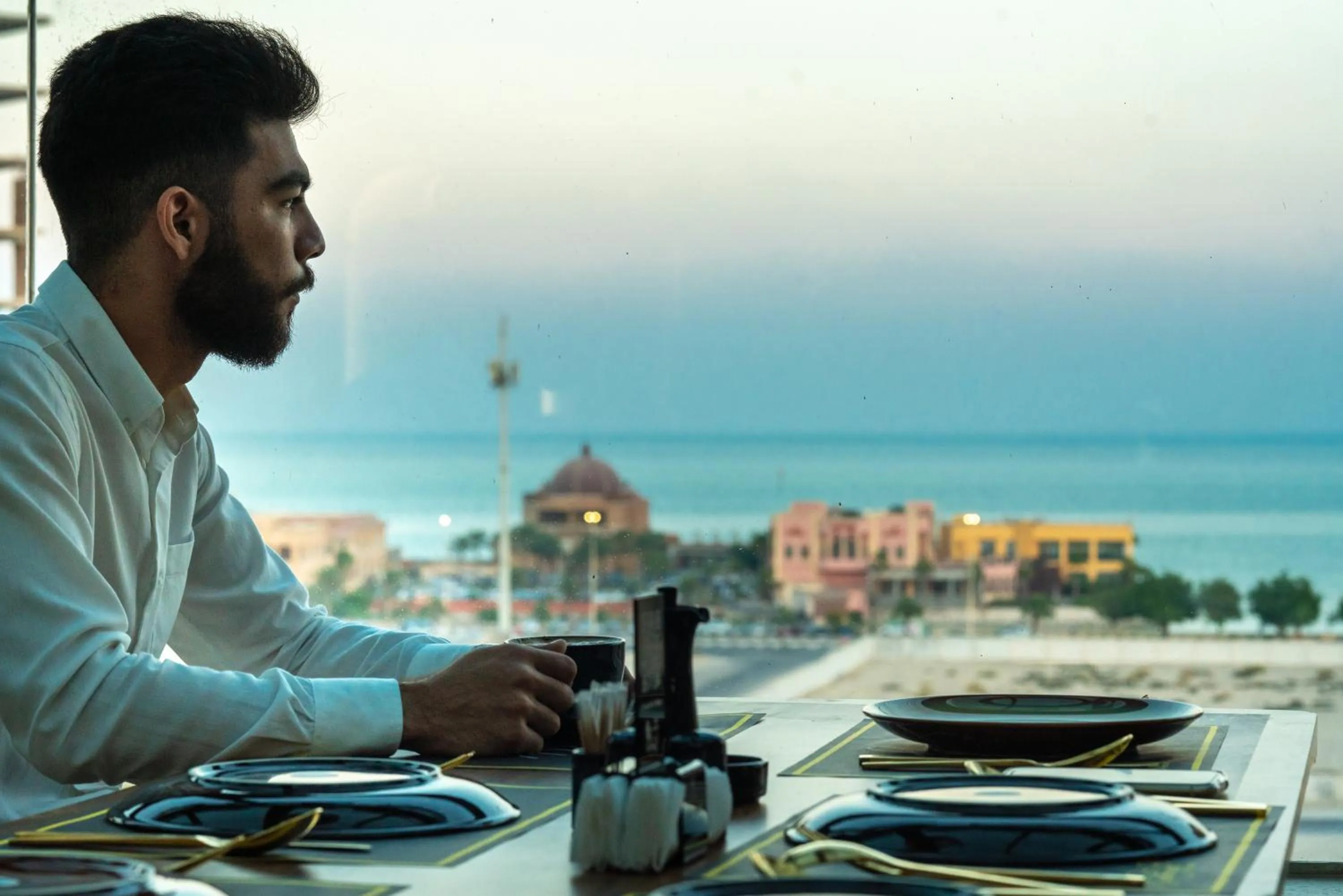 Restaurant/places to eat in Golden Tower Hotel Al Khobar Corniche