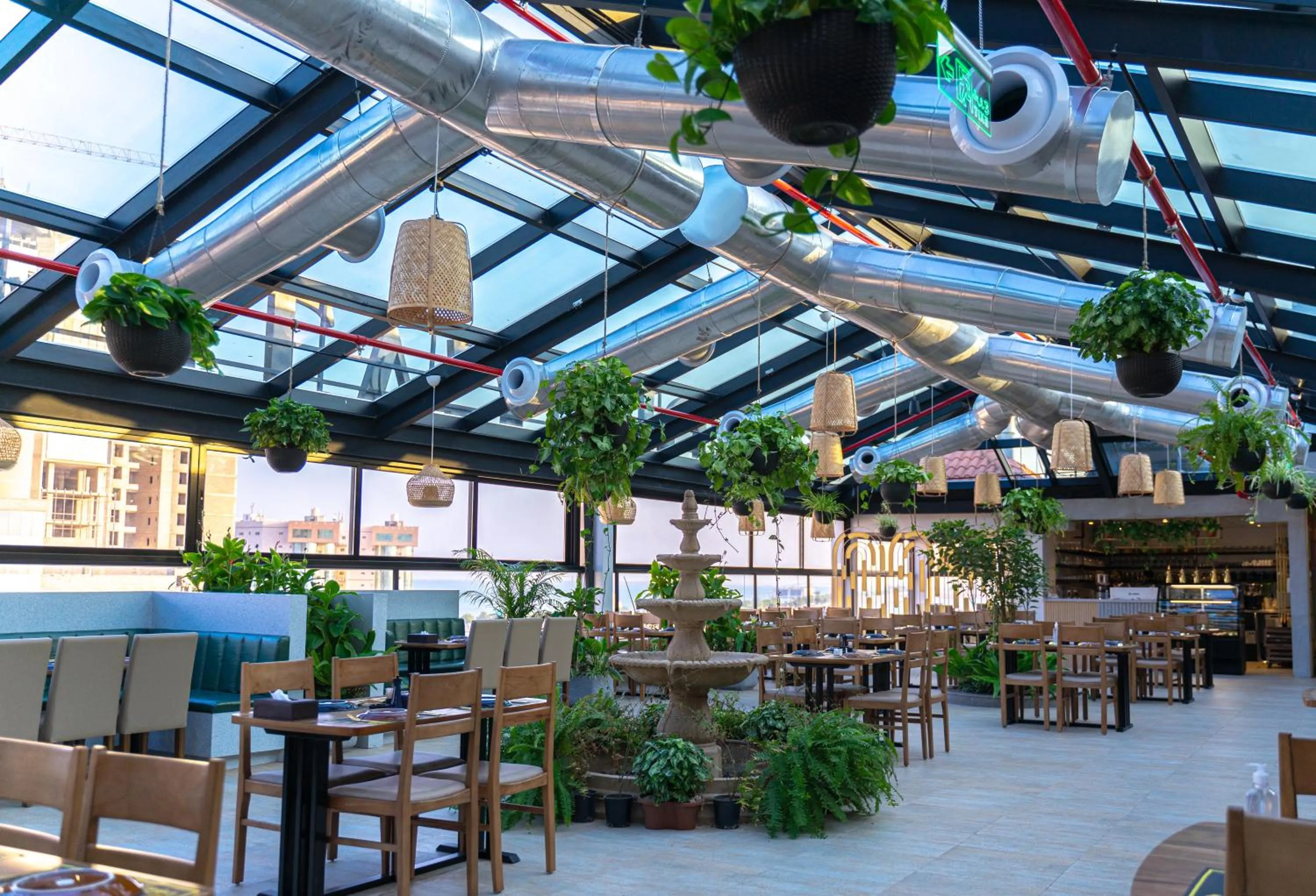 Restaurant/places to eat in Golden Tower Hotel Al Khobar Corniche