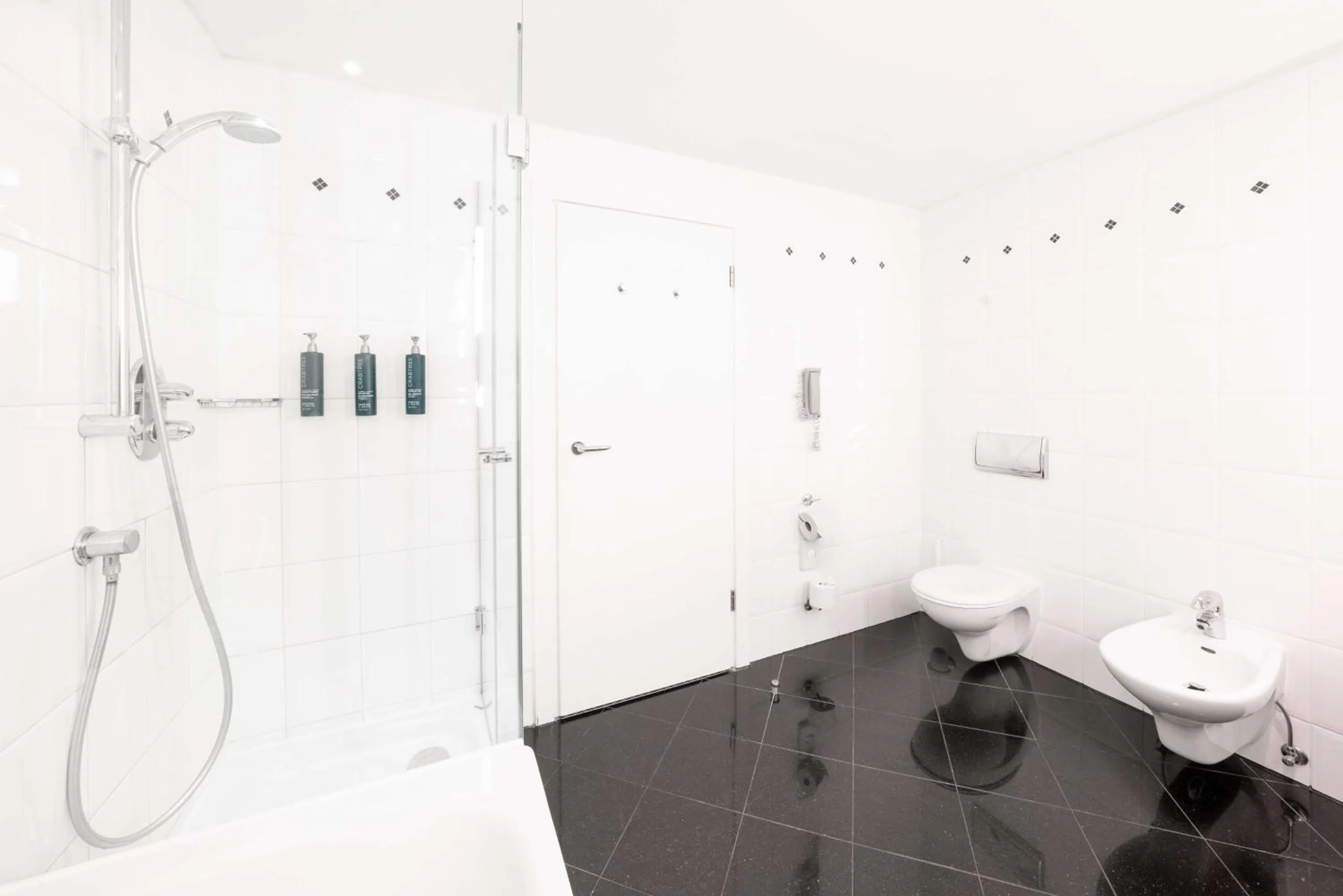 Bathroom in Hilton Berlin