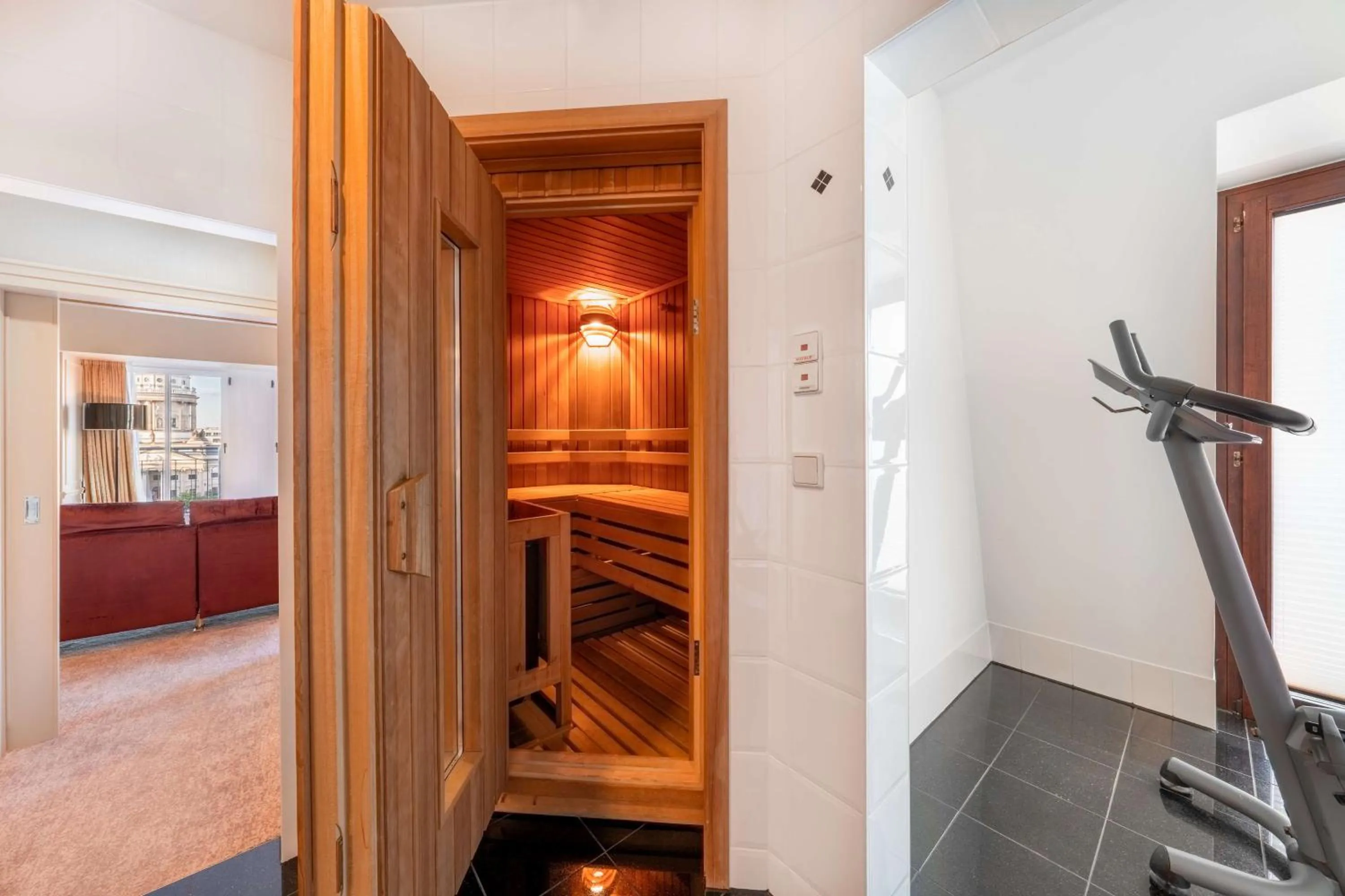 Photo of the whole room in Hilton Berlin