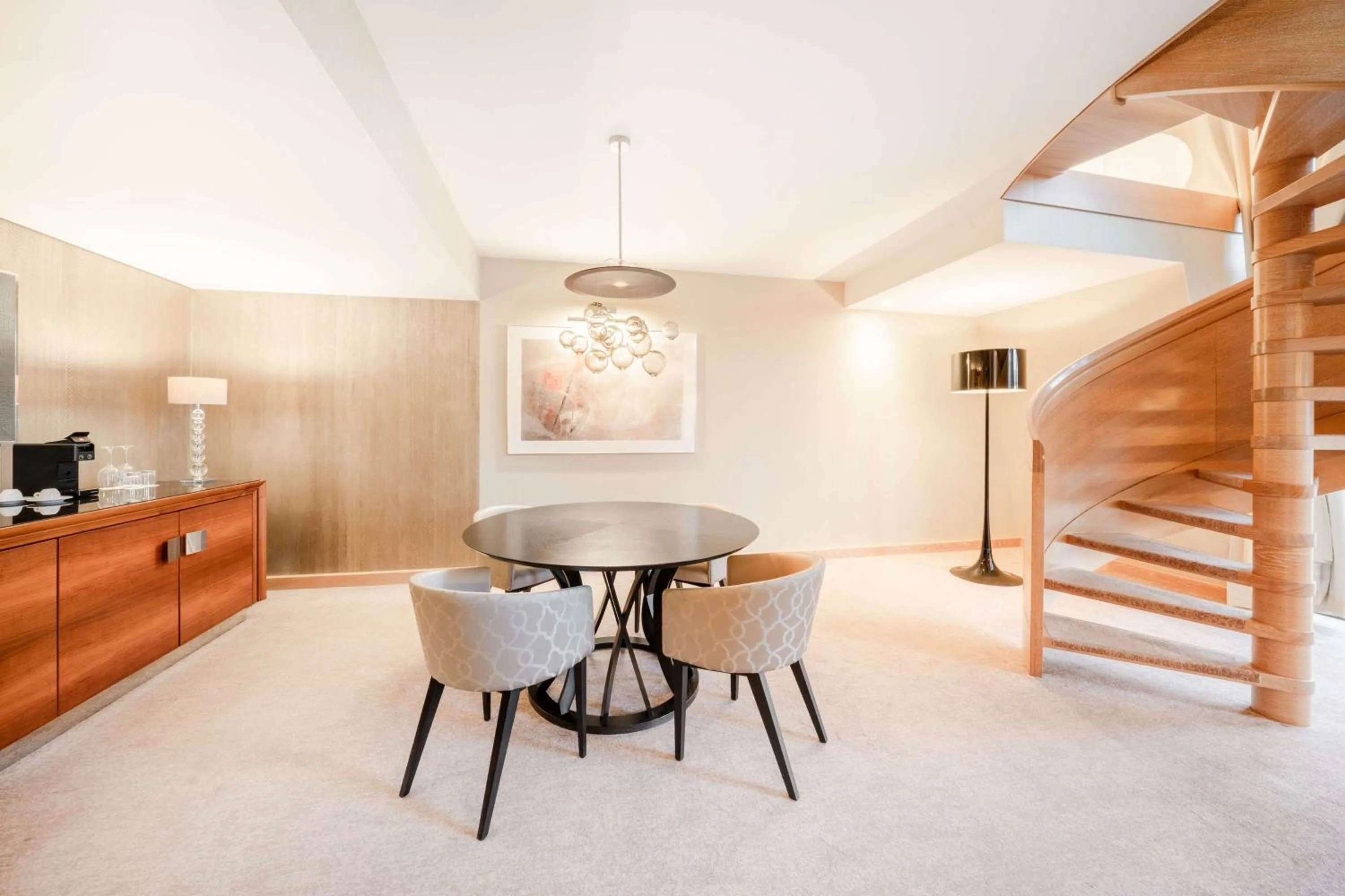 Living room in Hilton Berlin