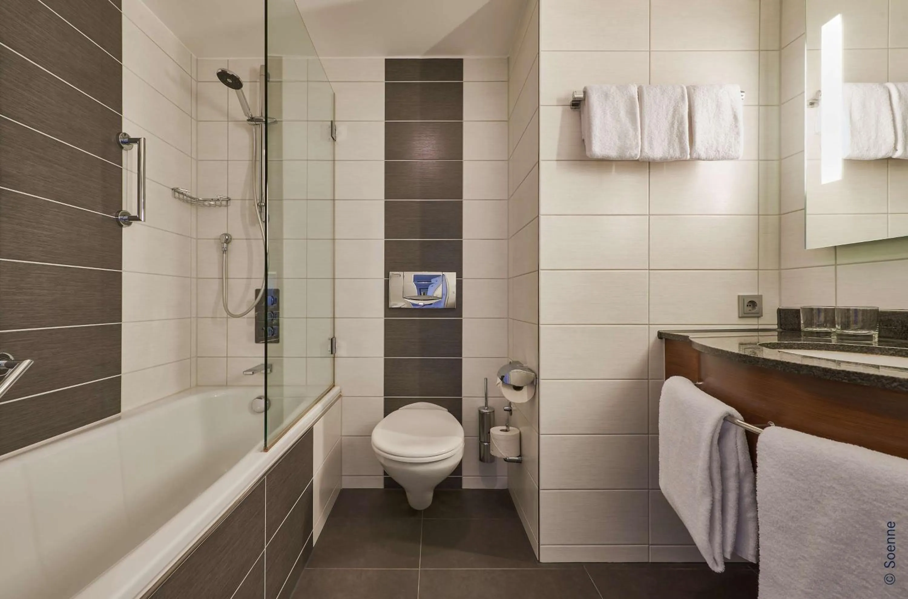 Bathroom in Dorint Hotel Bonn