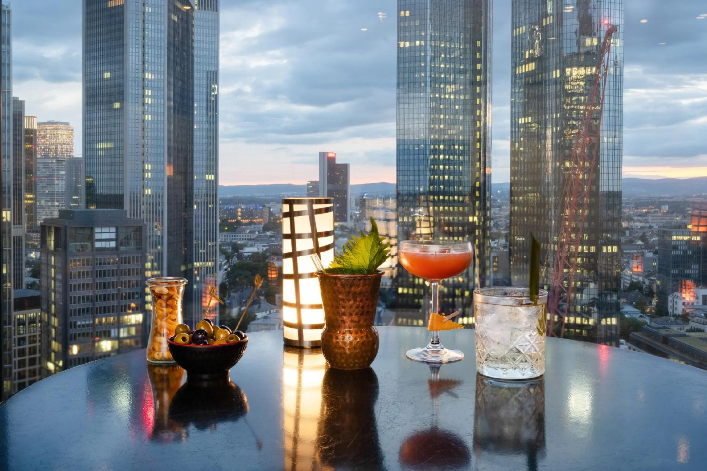 Food and drinks in INNSiDE by Meliá Frankfurt Eurotheum