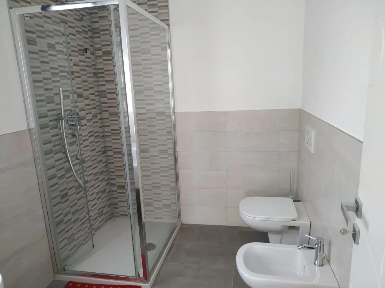 Shower in Mountain Holidays B&B