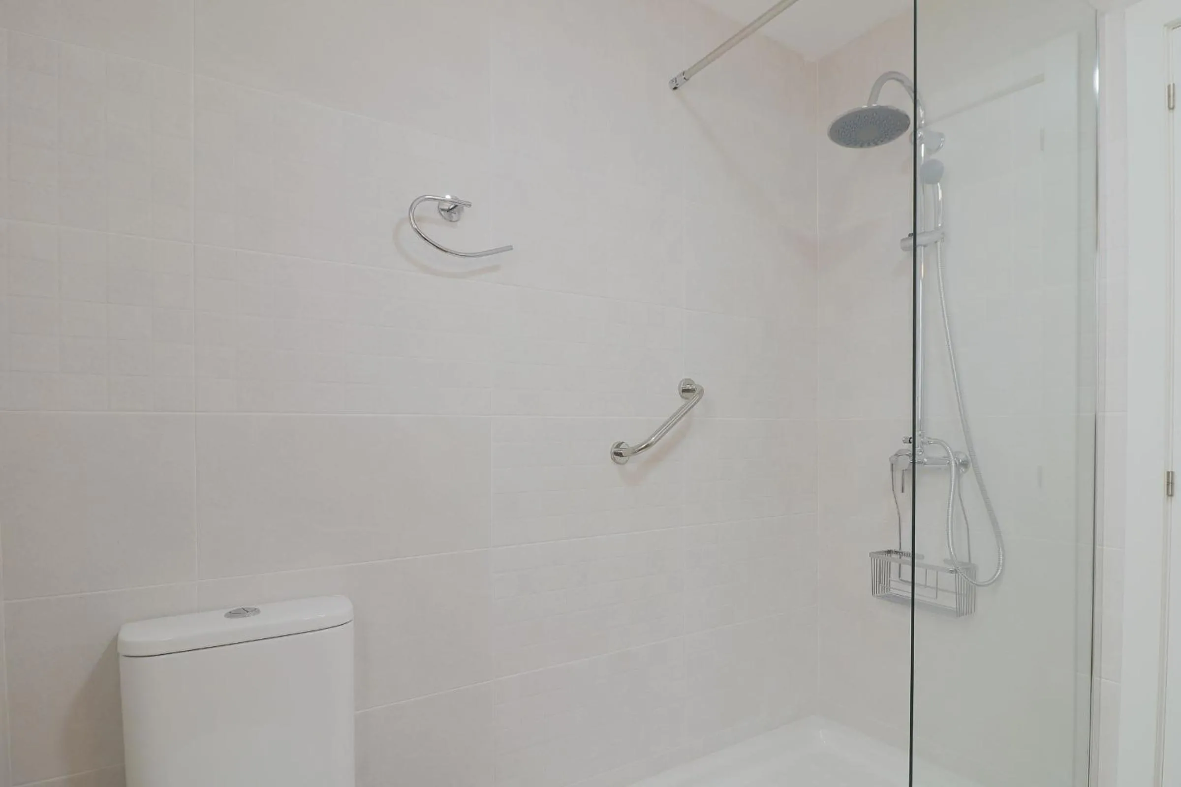 Shower in C102 - Huge and Stylish 5 Bedroom by the Center