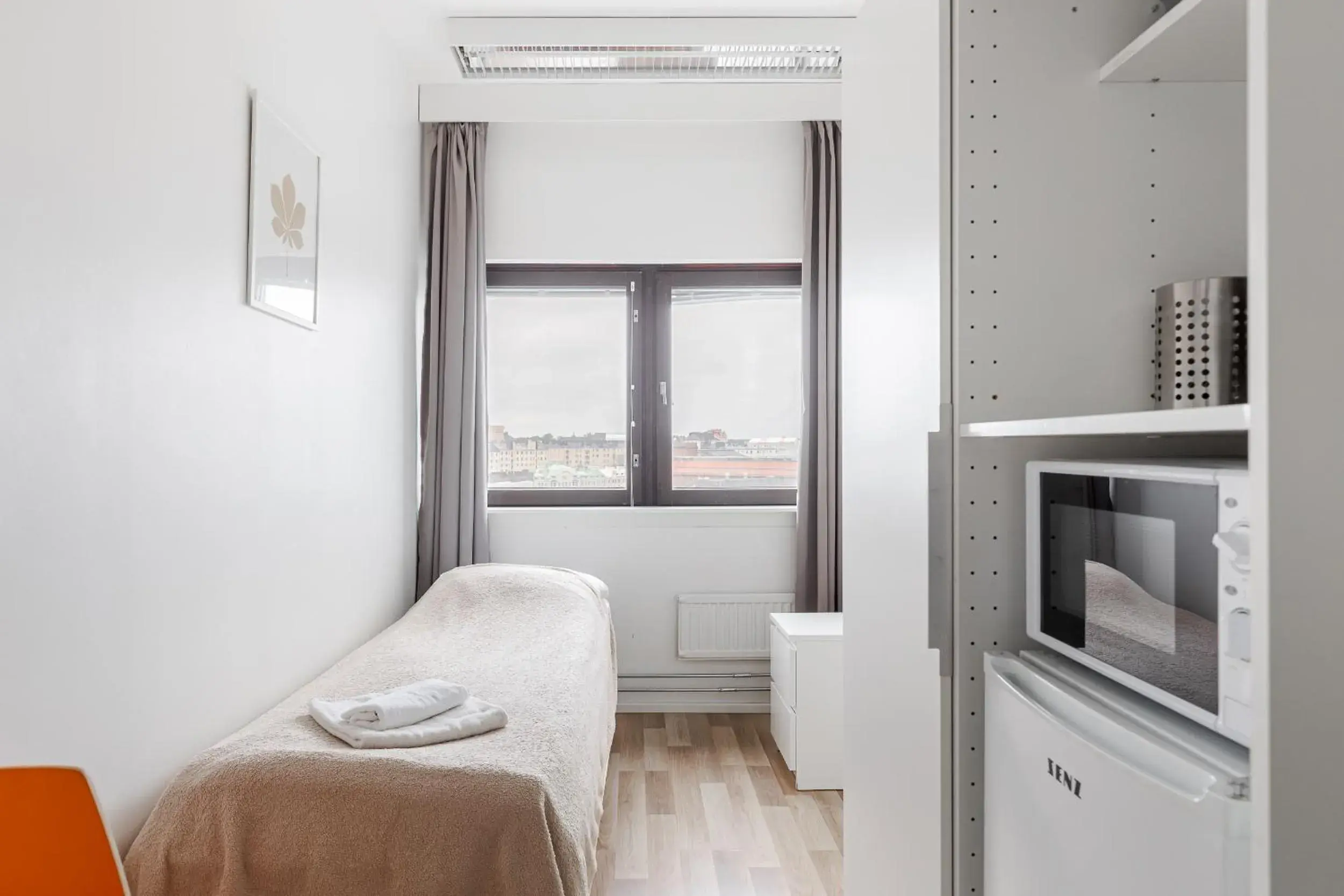 Standard Single Room with Shared Bathroom in Sky Hostel Helsinki Standard Single Room with Shared Bathroom in Sky Hostel Helsinki