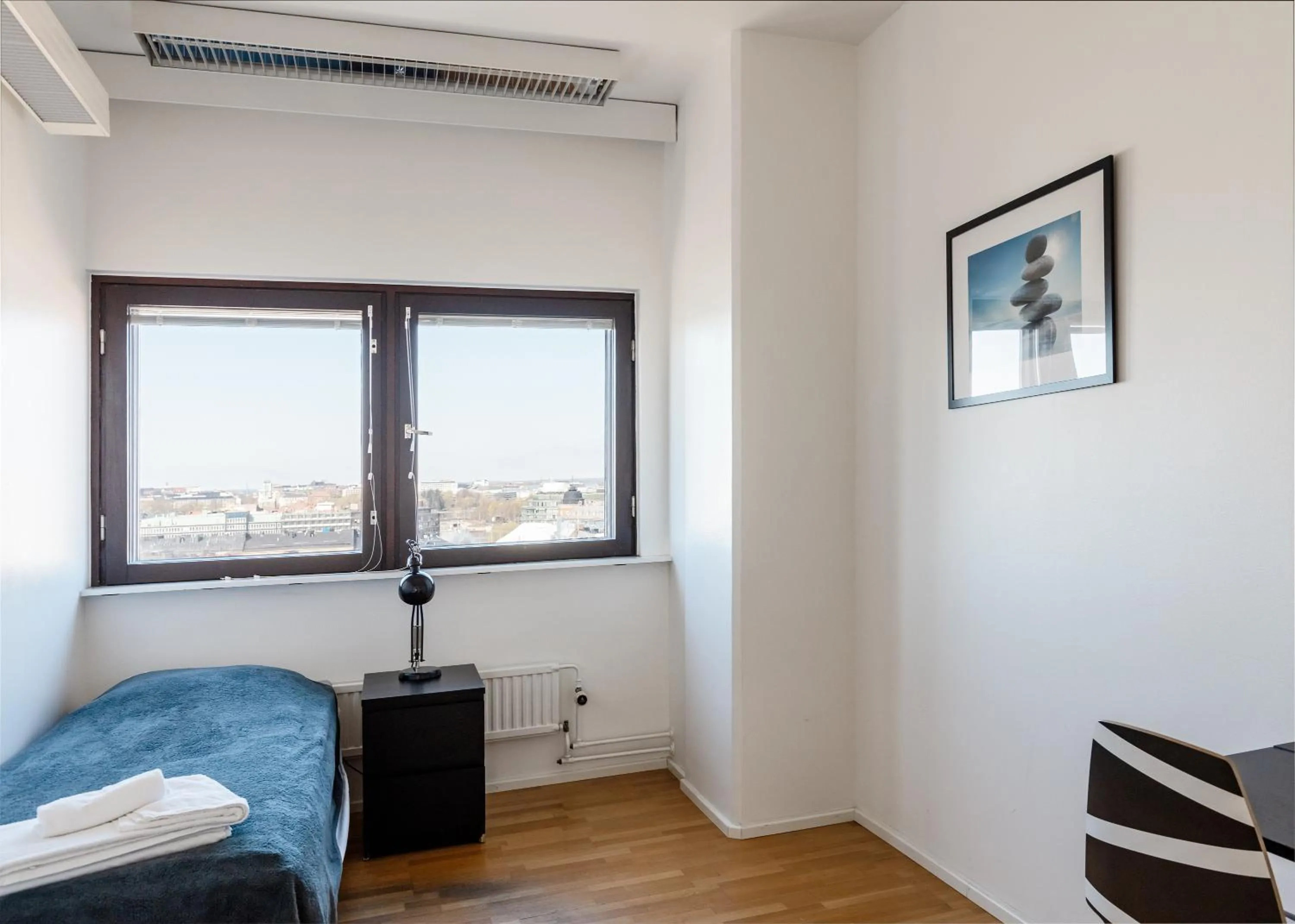 Photo of the whole room, Bed in Sky Hostel Helsinki