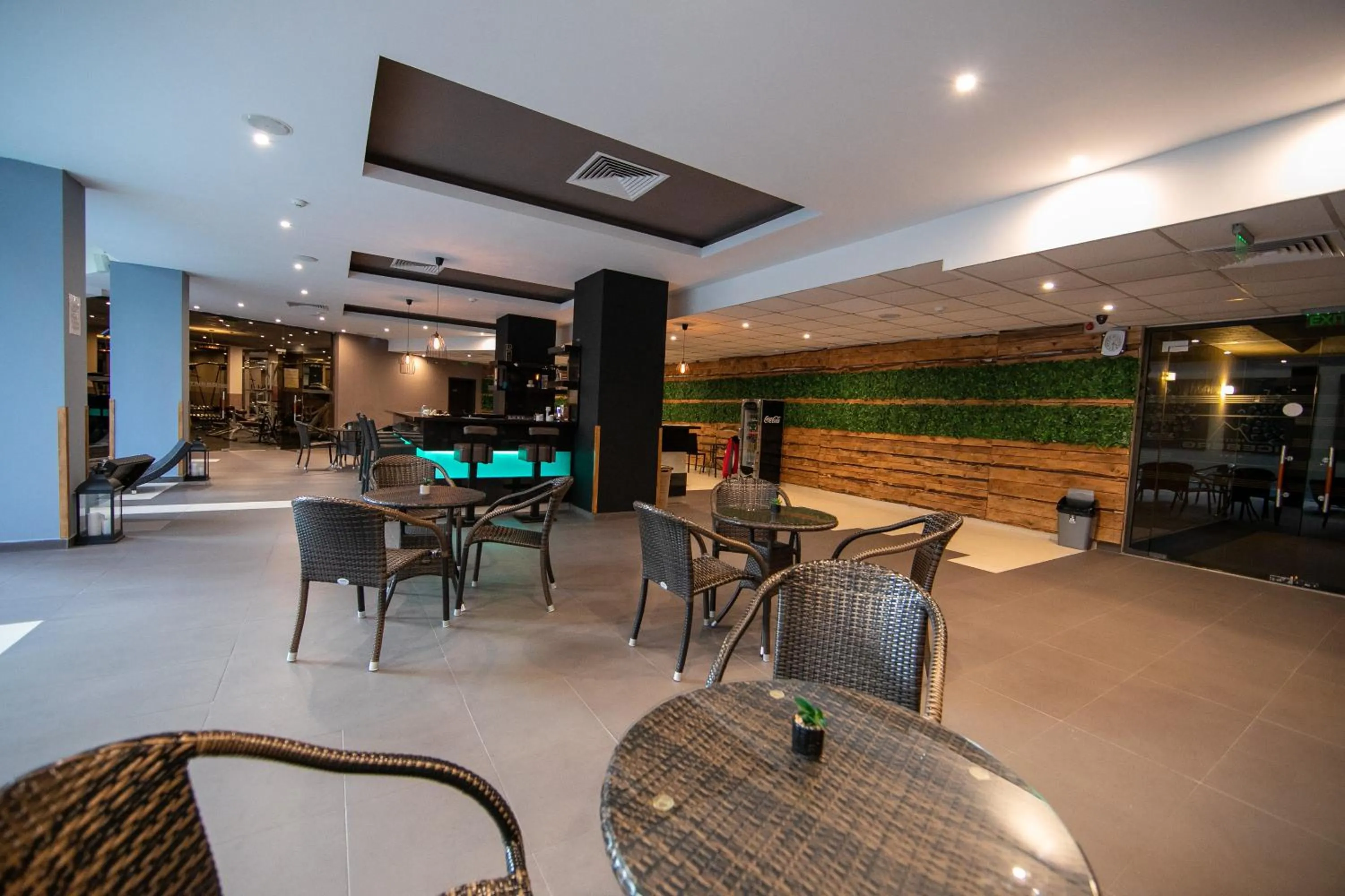 Lounge or bar in Hotel Iceberg Borovets
