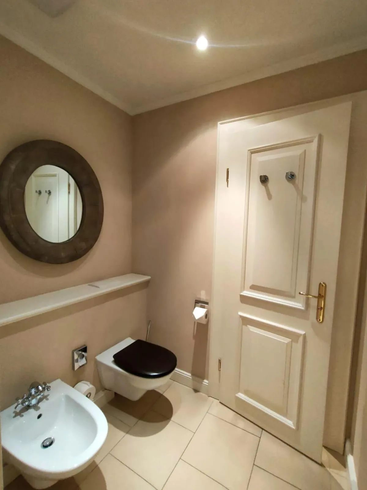 Bathroom in Schloss Lüdersburg Golf & Spa