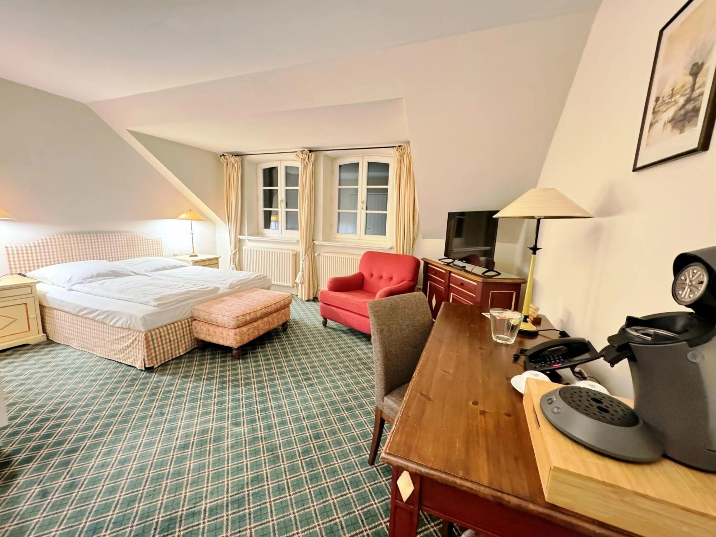 Photo of the whole room, Bed in Schloss Lüdersburg Golf & Spa