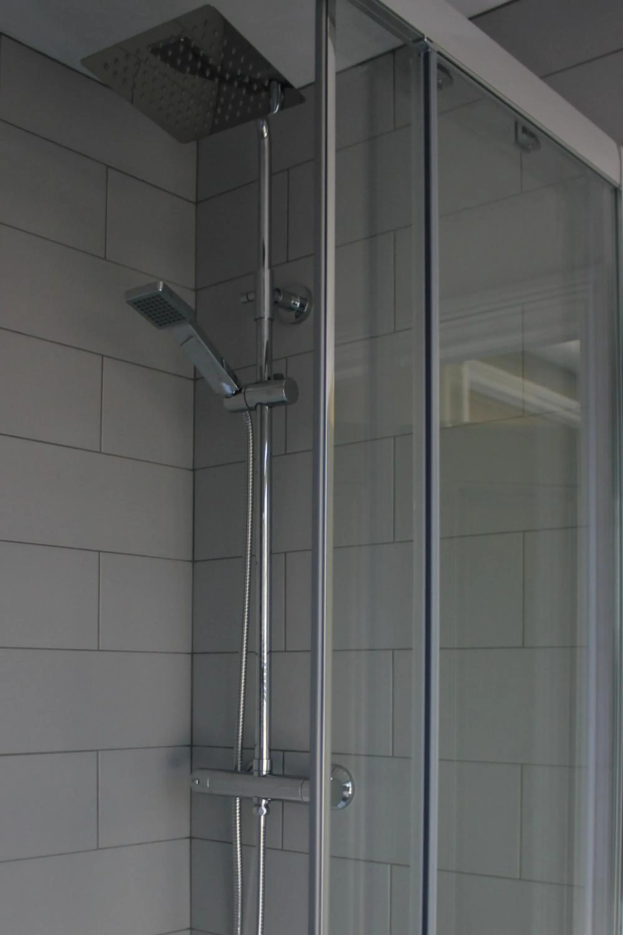 Bathroom in The Five Pilchards Inn